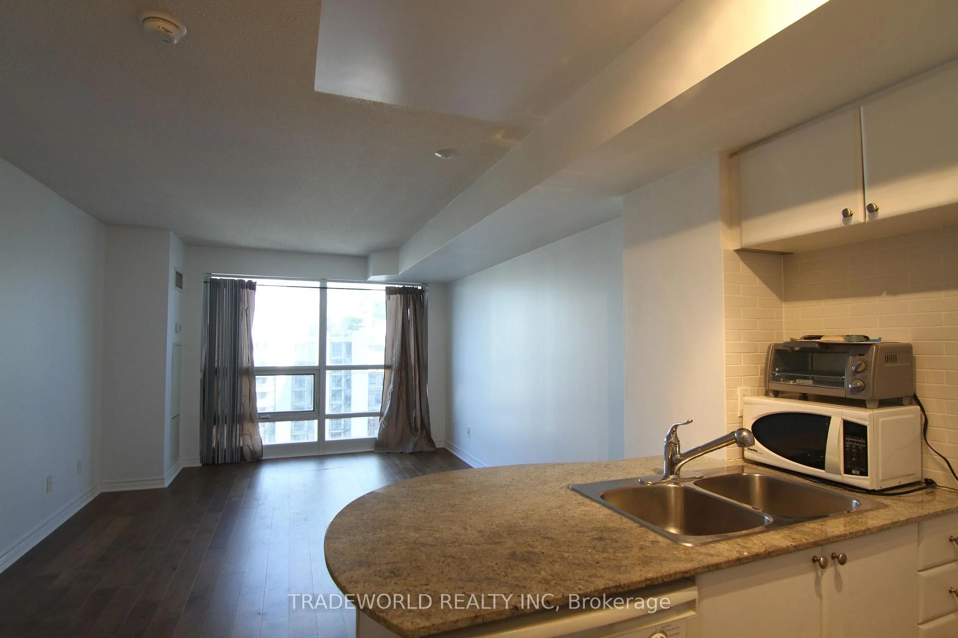 Photo 9 of Unit 1814, 763 Bay Street, Toronto, Bay Street Corridor — HOMEH