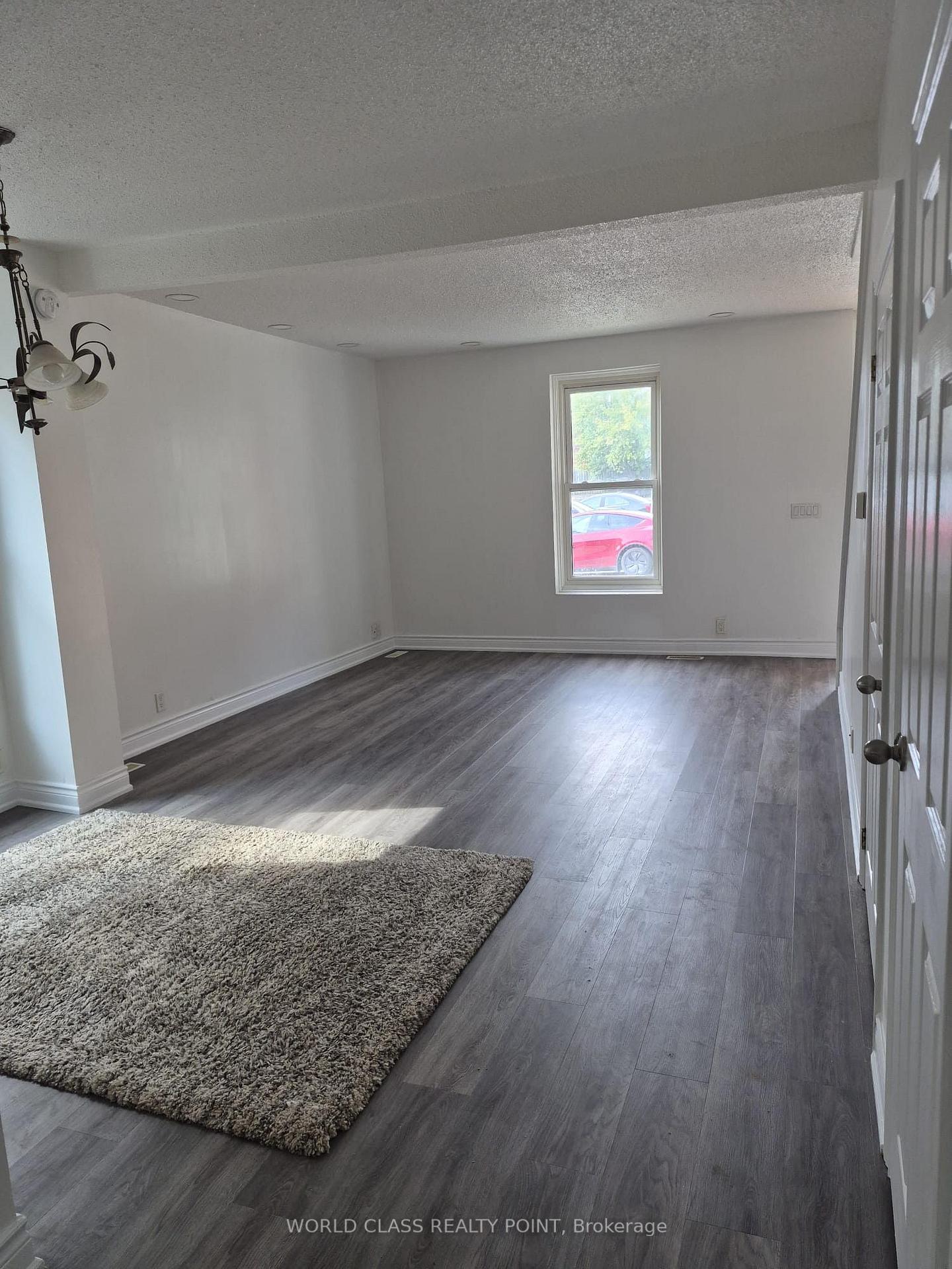 Photo 3 of 13 Brock Street E, Oshawa, O'Neill — HOMEH