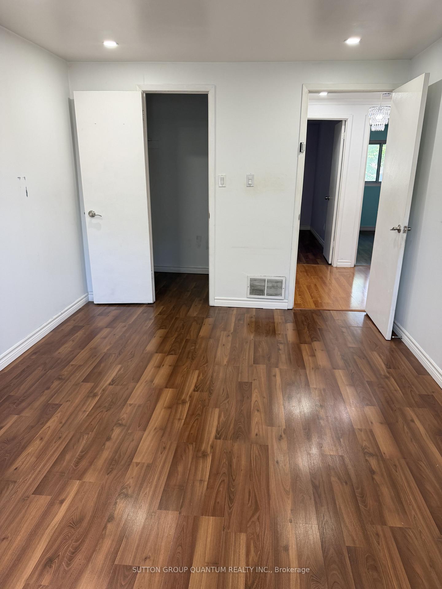 Photo 12 of 48 Carleton Place S, Brampton, Bramalea West Industrial — HOMEH