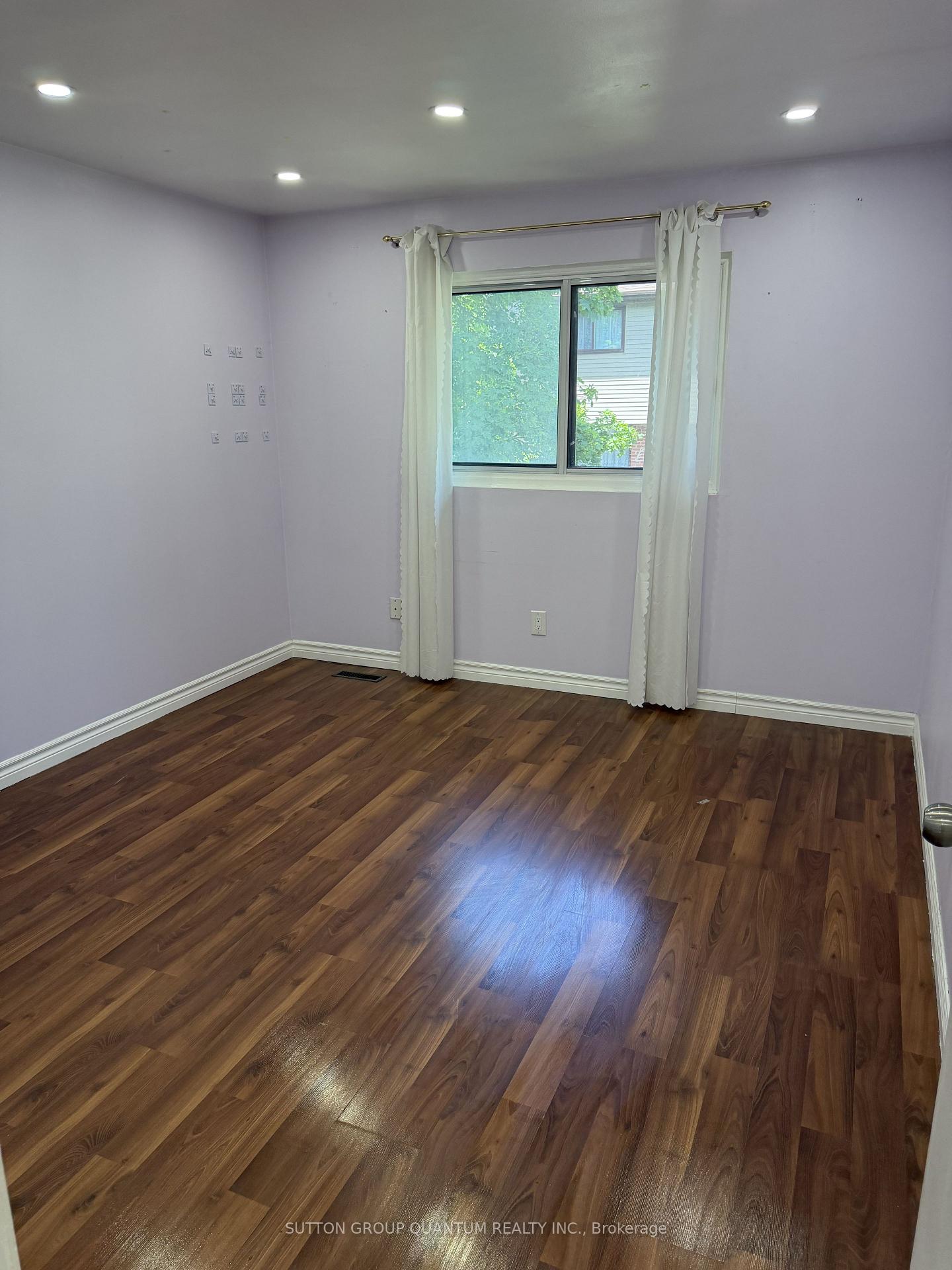 Photo 13 of 48 Carleton Place S, Brampton, Bramalea West Industrial — HOMEH