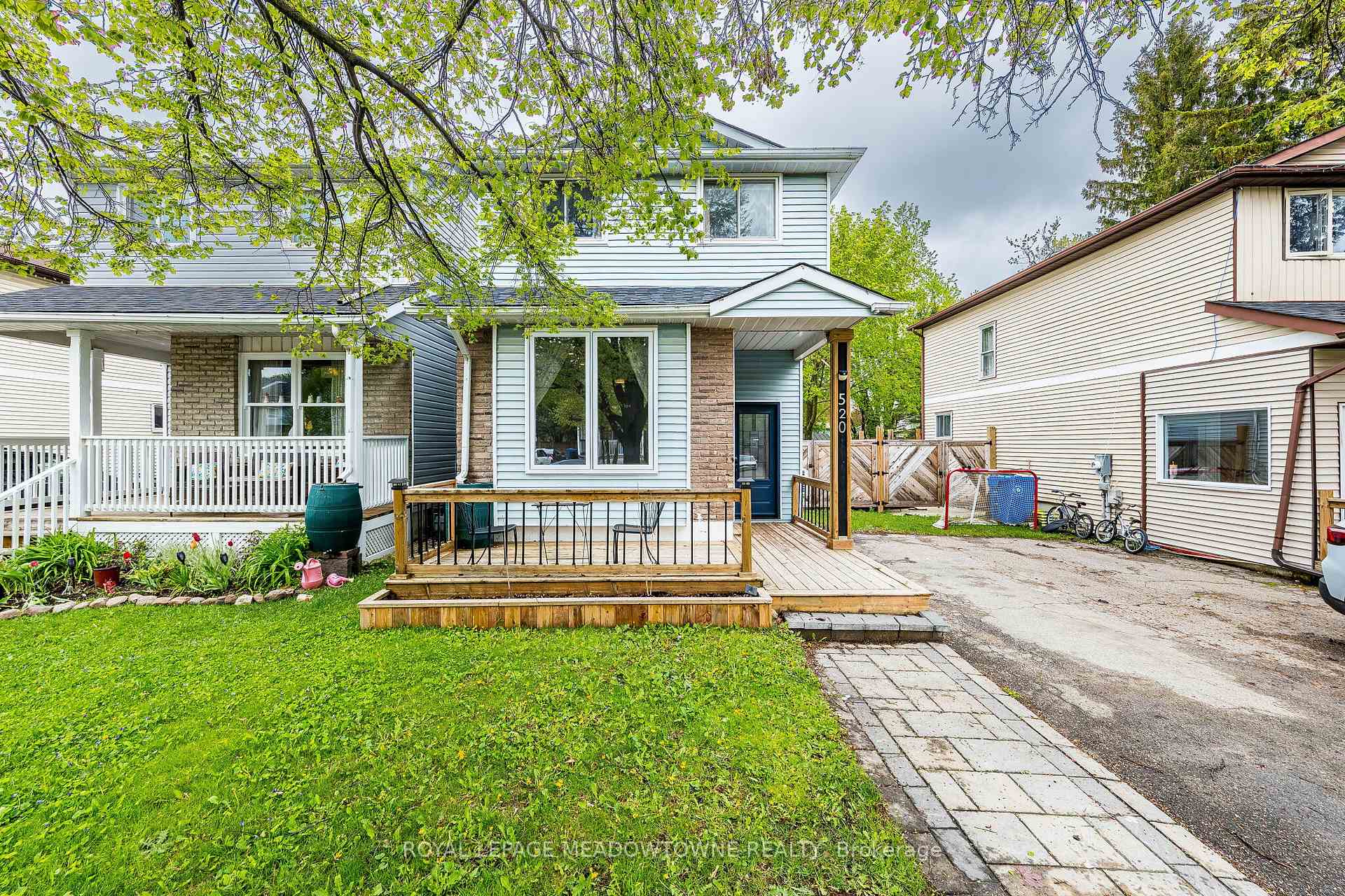 Photo 1 of 520 Pineview Gardens, Shelburne — HOMEH