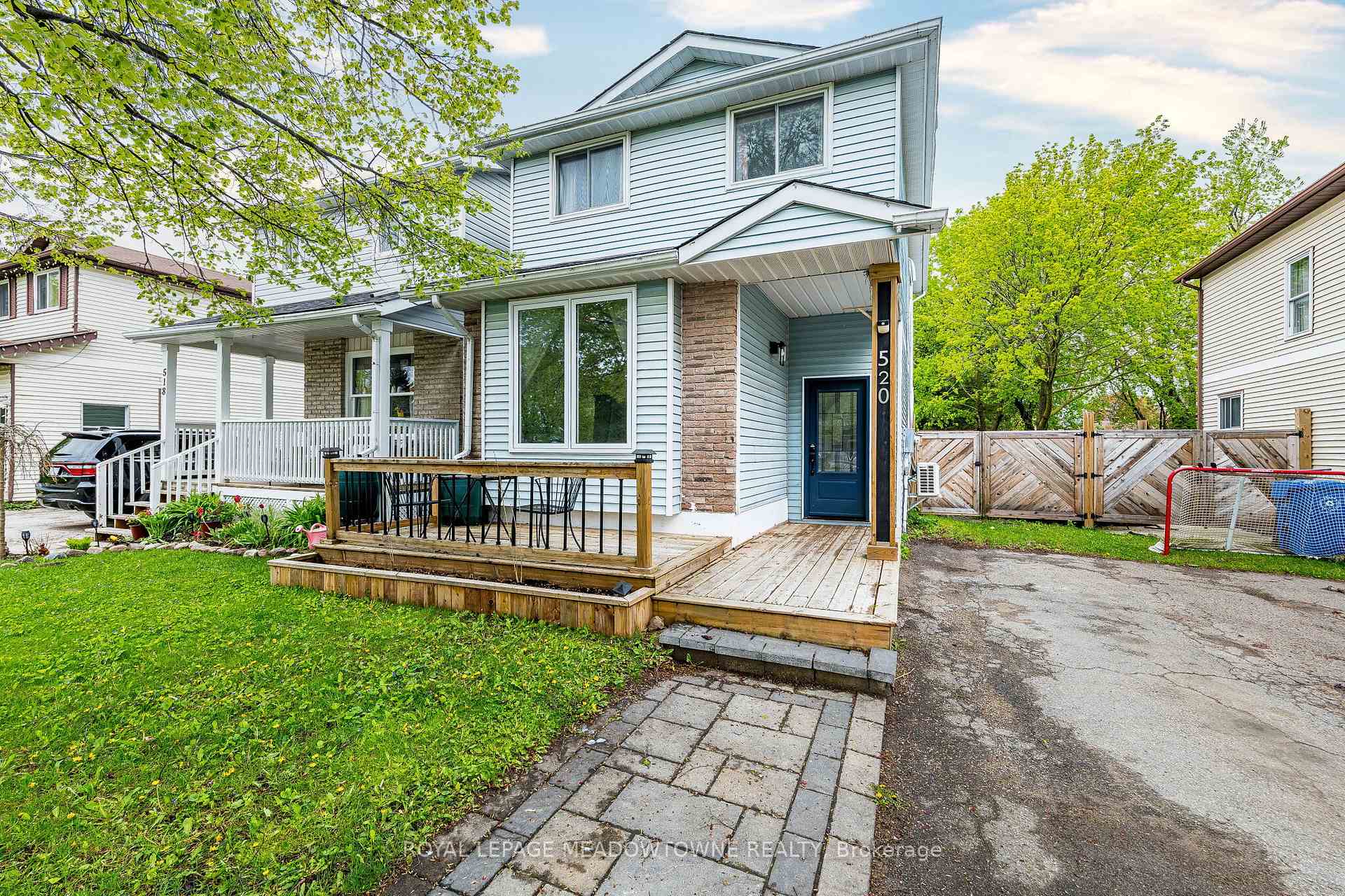 Photo 2 of 520 Pineview Gardens, Shelburne — HOMEH