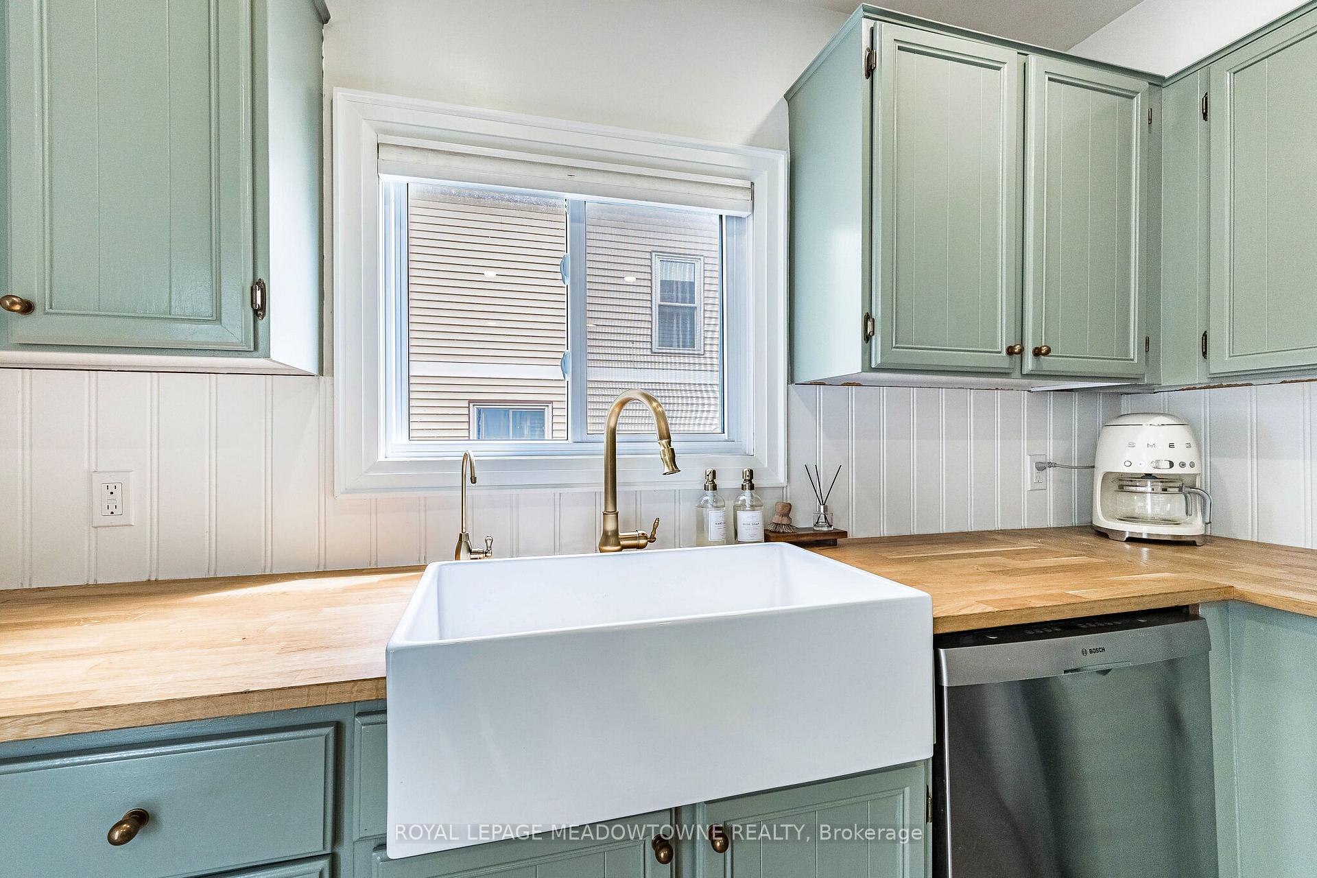 Photo 9 of 520 Pineview Gardens, Shelburne — HOMEH
