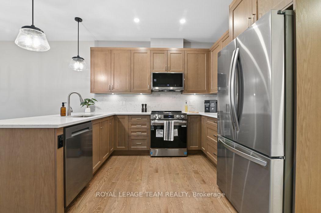 Photo 8 of 1225 Potter Drive, Brockville, Brockville — HOMEH