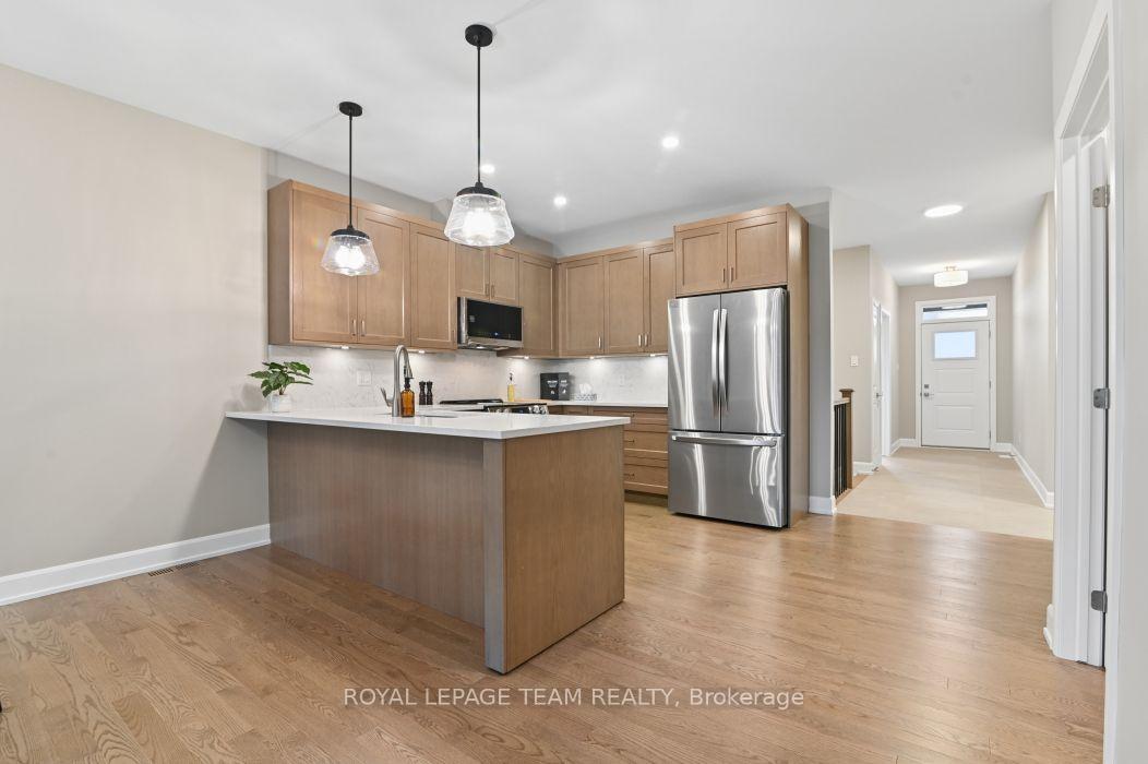 Photo 11 of 1225 Potter Drive, Brockville, Brockville — HOMEH