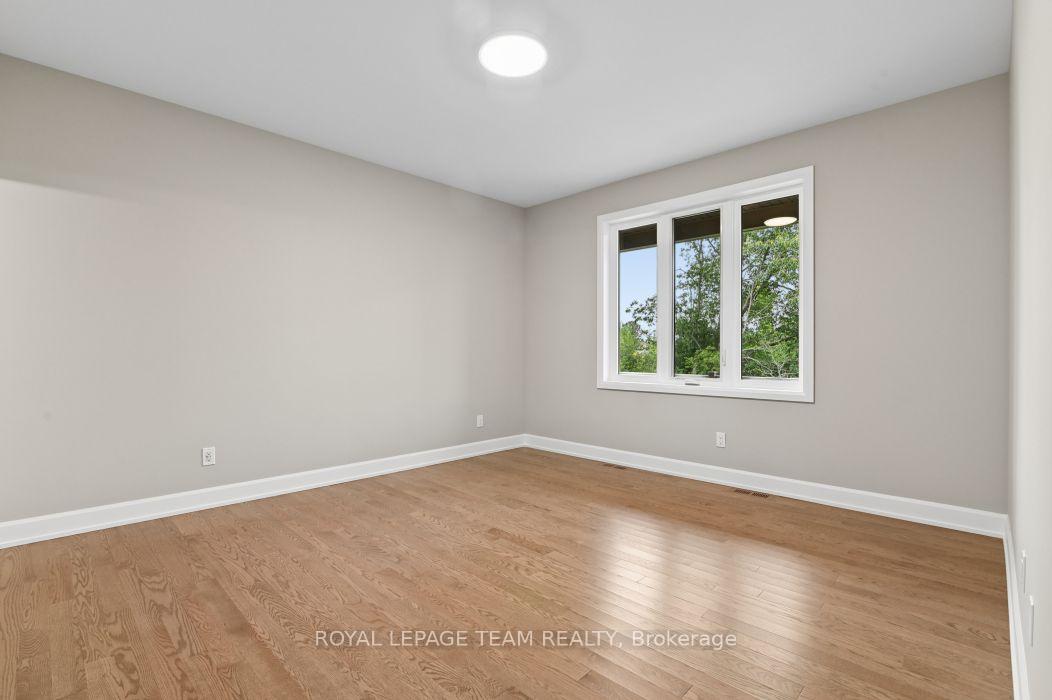 Photo 17 of 1225 Potter Drive, Brockville, Brockville — HOMEH