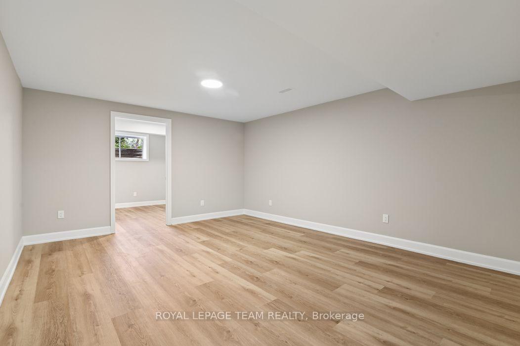 Photo 24 of 1225 Potter Drive, Brockville, Brockville — HOMEH