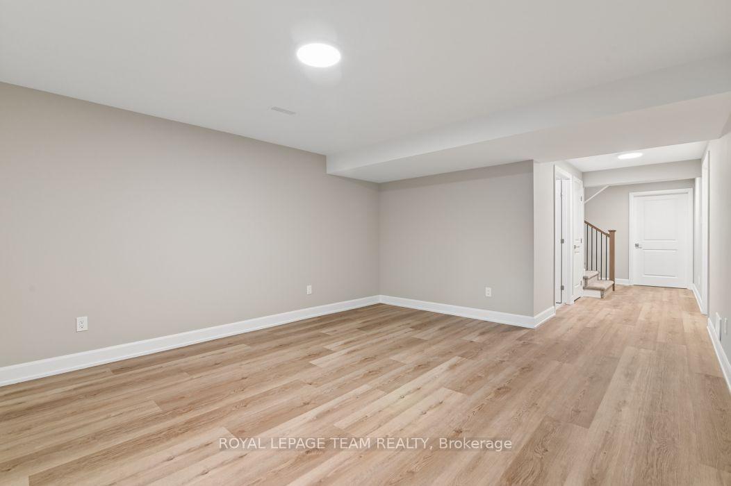 Photo 25 of 1225 Potter Drive, Brockville, Brockville — HOMEH