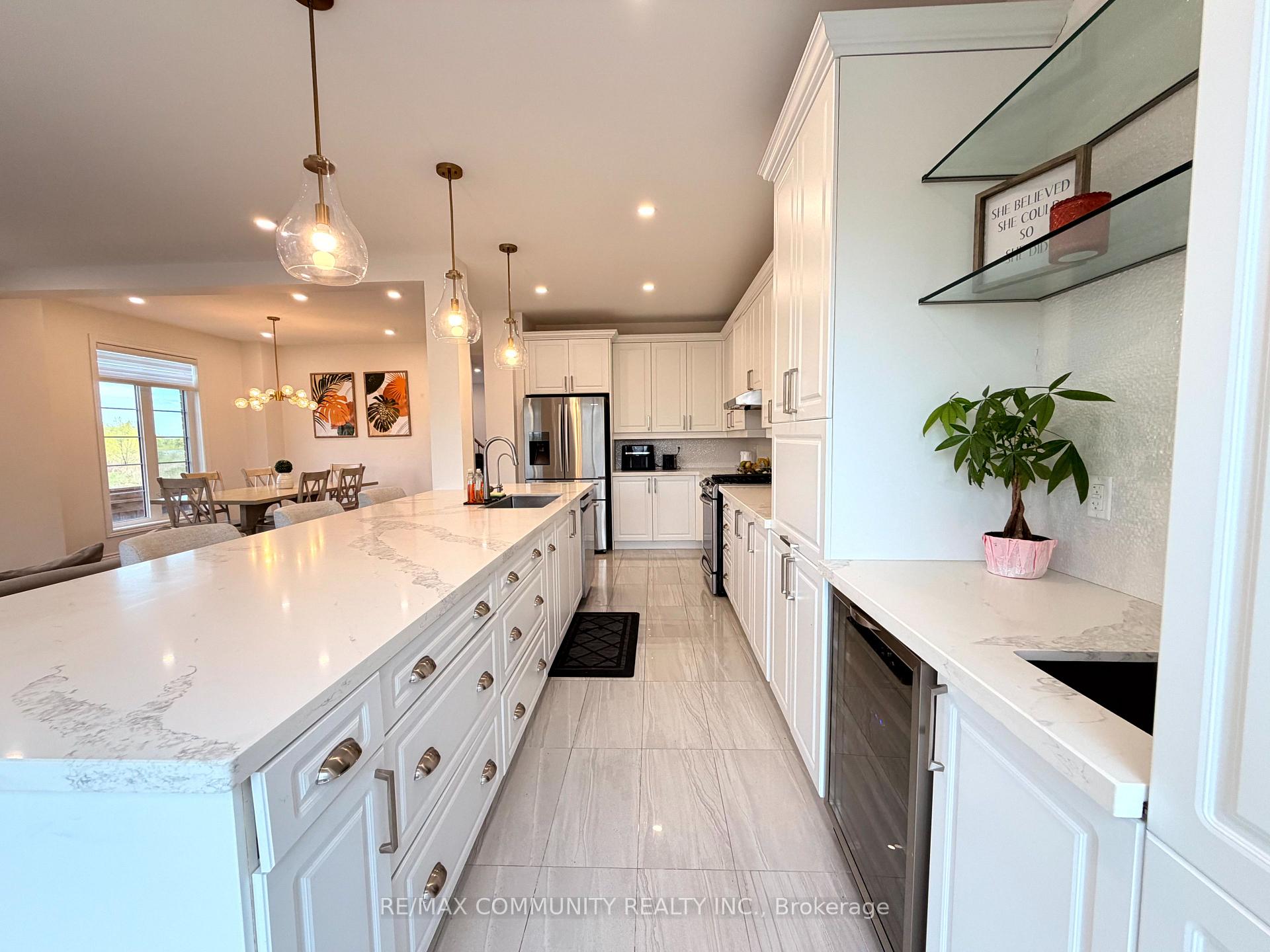Photo 11 of 2557 Bandsman Crescent, Oshawa, Windfields — HOMEH