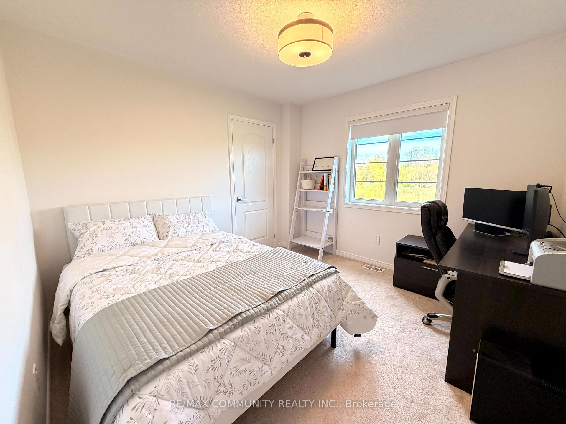 Photo 22 of 2557 Bandsman Crescent, Oshawa, Windfields — HOMEH