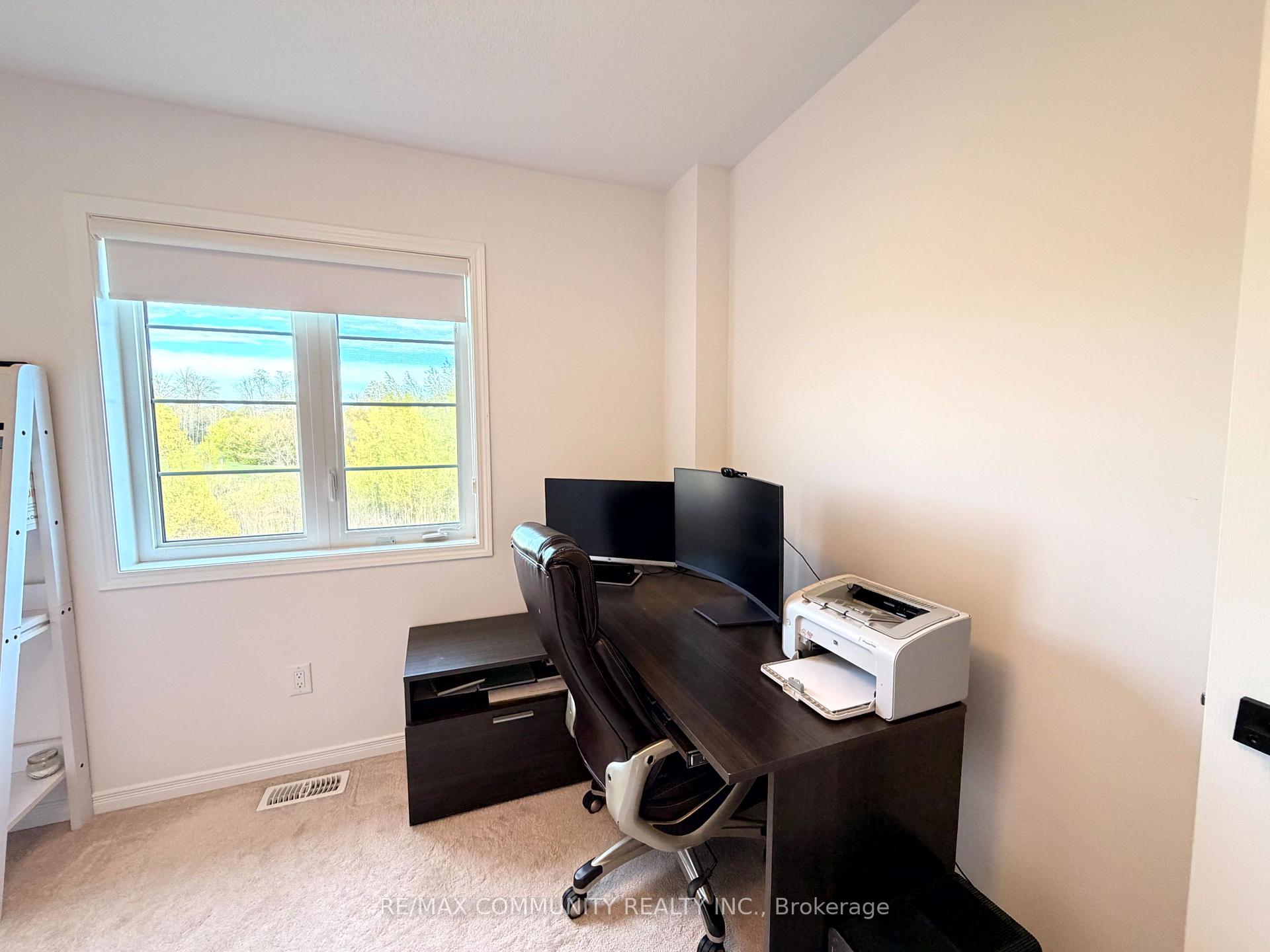 Photo 23 of 2557 Bandsman Crescent, Oshawa, Windfields — HOMEH