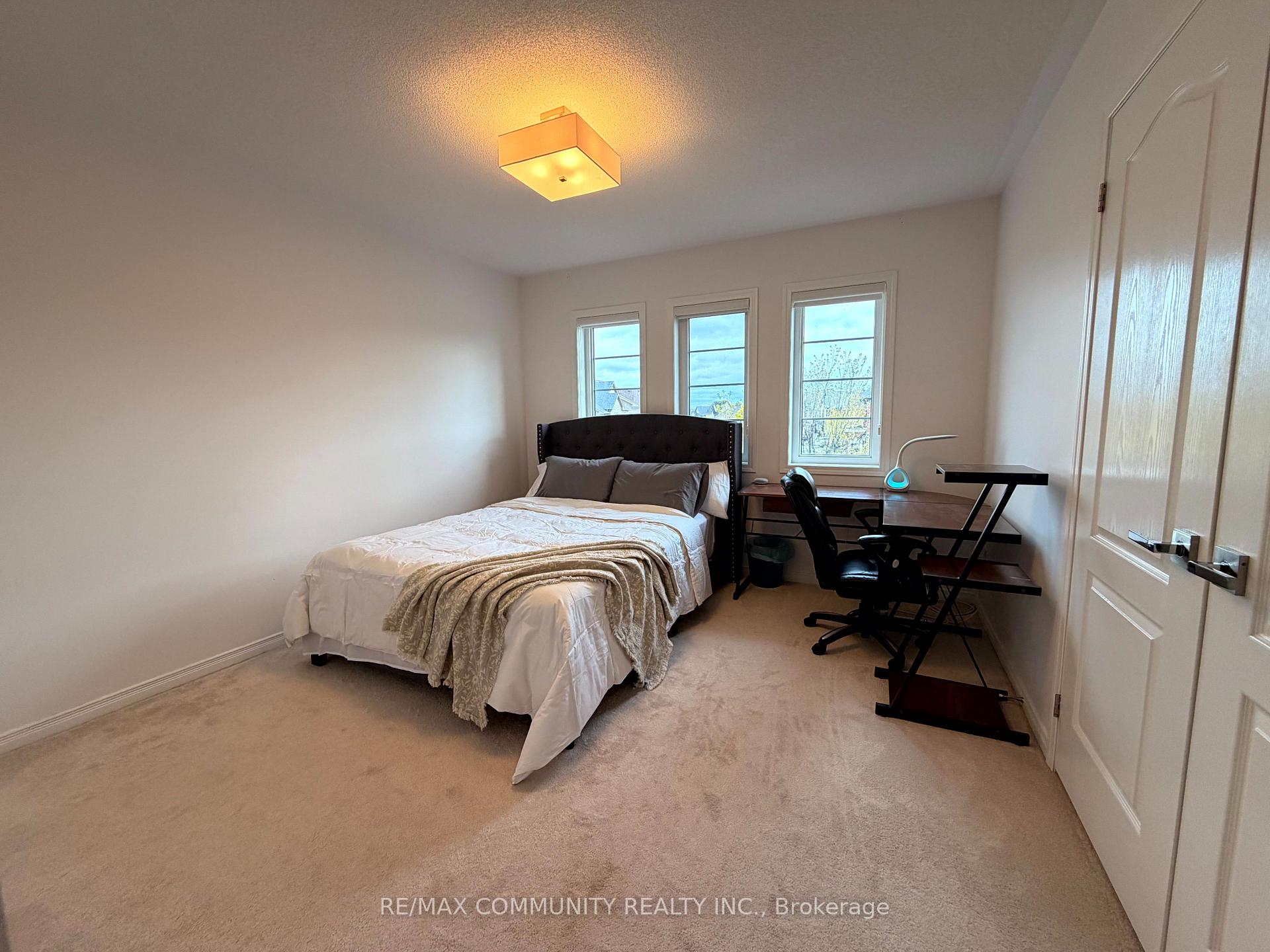 Photo 26 of 2557 Bandsman Crescent, Oshawa, Windfields — HOMEH