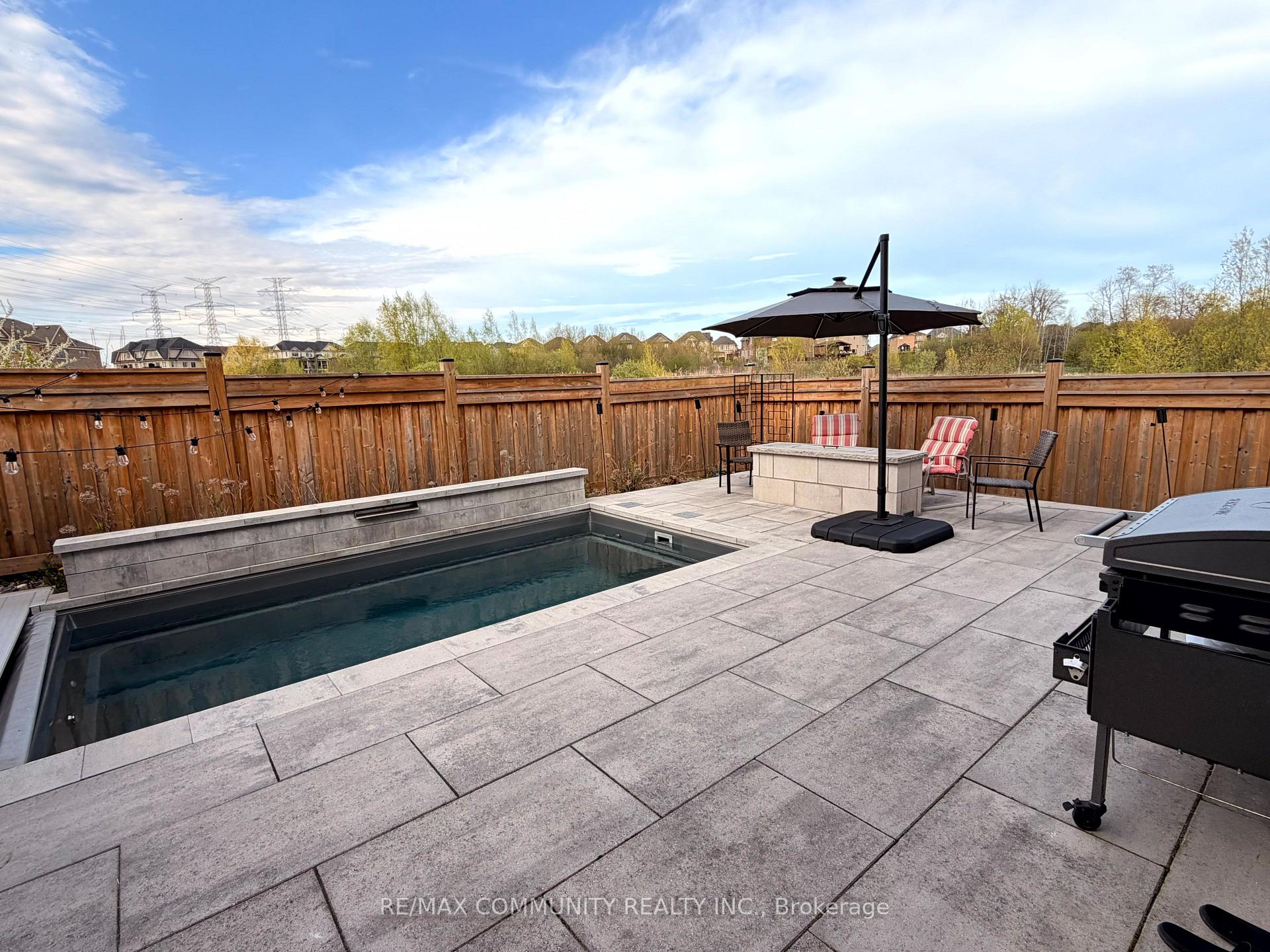 Photo 31 of 2557 Bandsman Crescent, Oshawa, Windfields — HOMEH