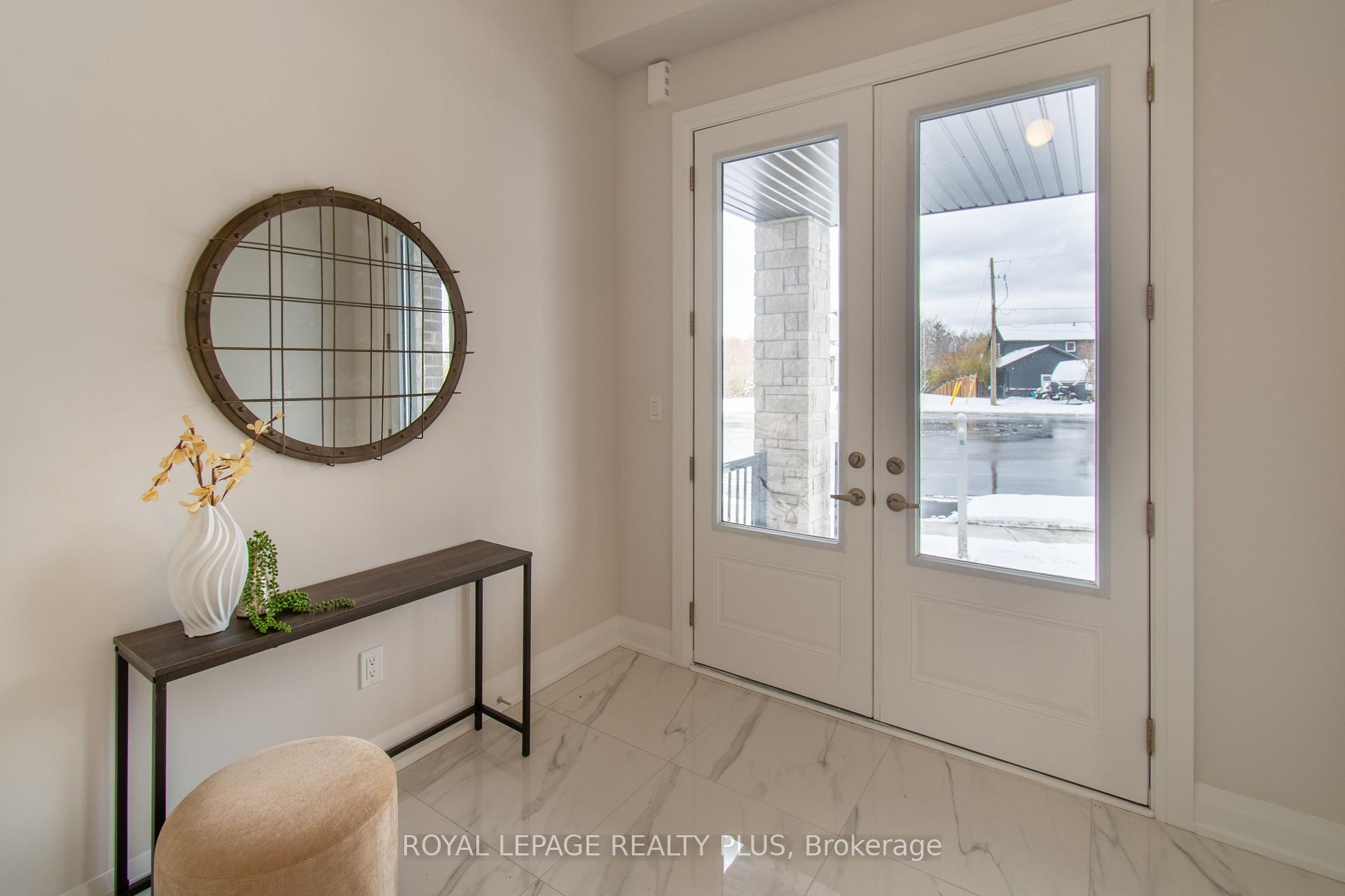 Photo 4 of 980 Church Drive, Innisfil, Lefroy — HOMEH