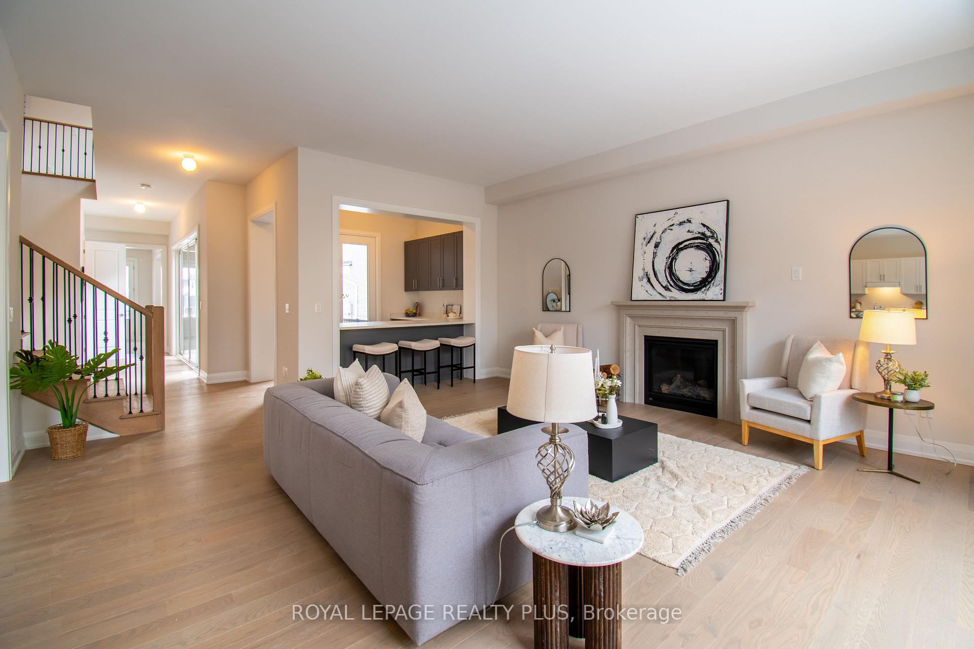 Photo 12 of 980 Church Drive, Innisfil, Lefroy — HOMEH