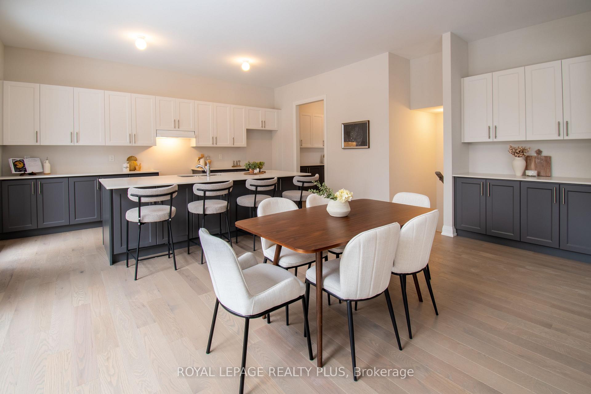 Photo 21 of 980 Church Drive, Innisfil, Lefroy — HOMEH