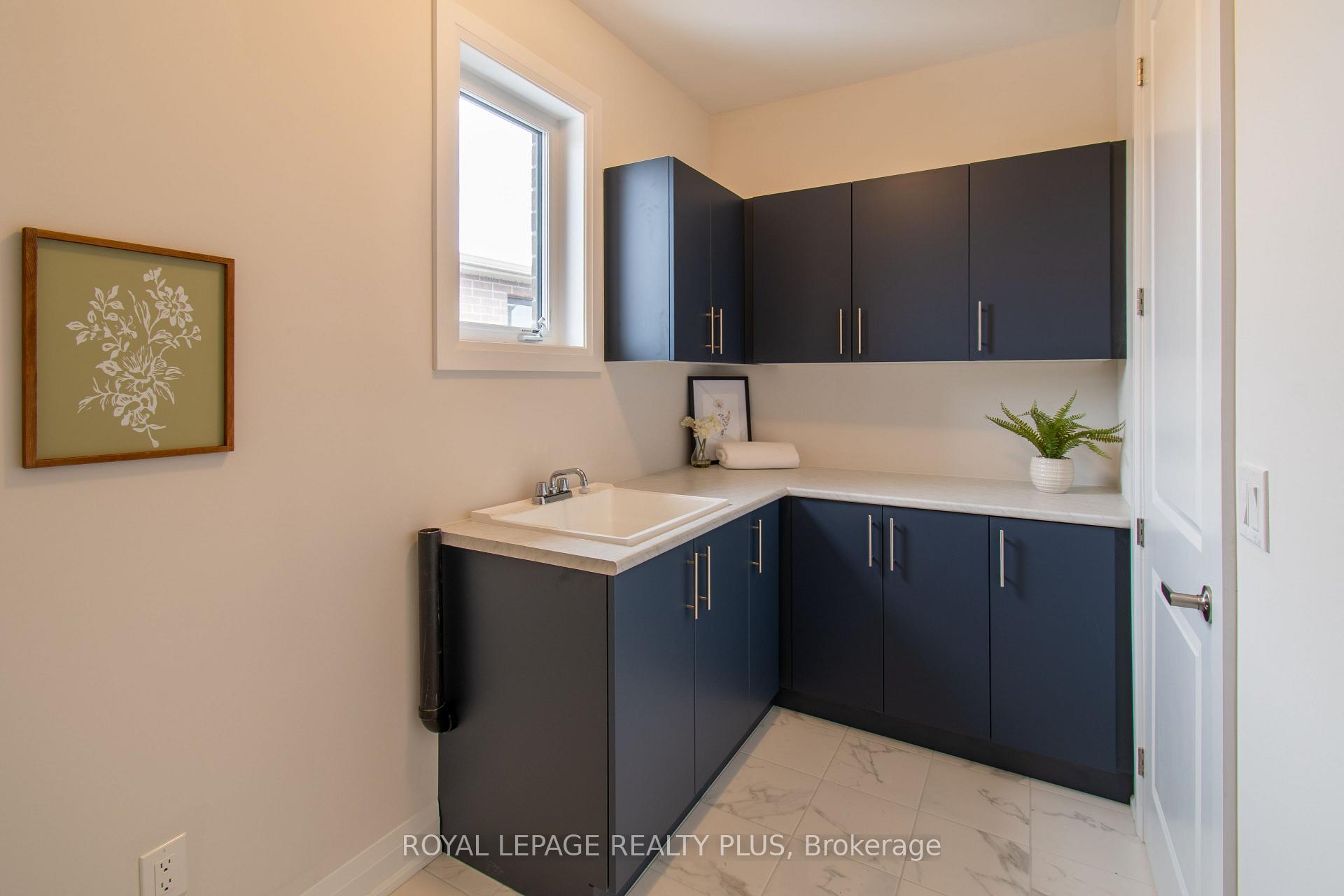 Photo 43 of 980 Church Drive, Innisfil, Lefroy — HOMEH