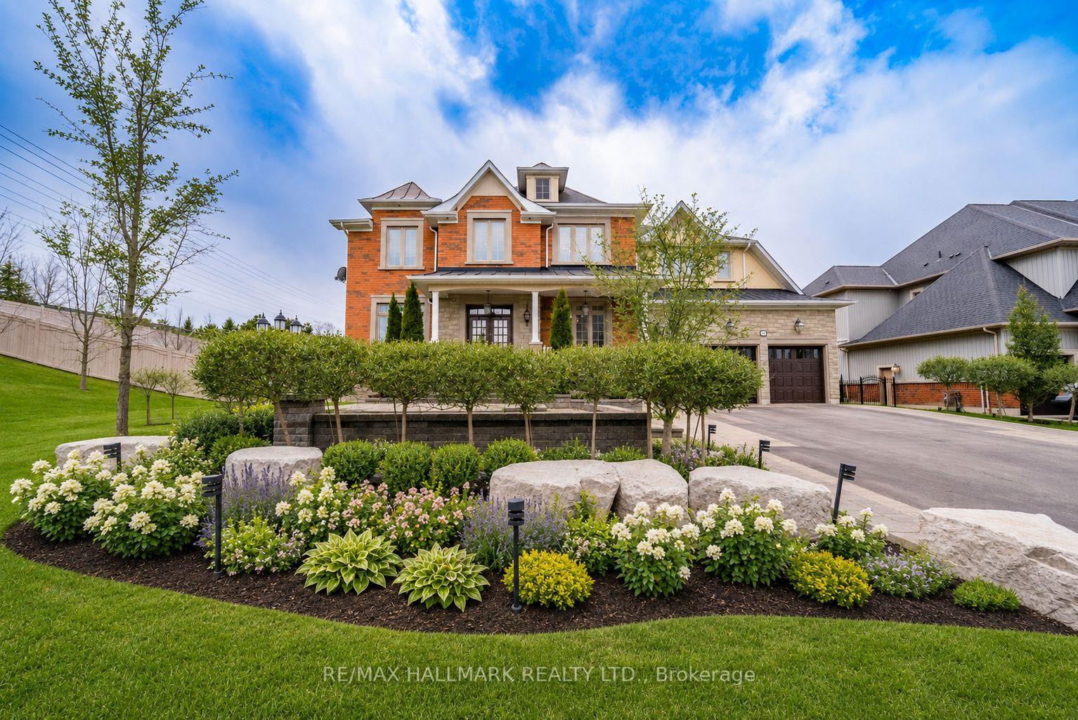 Photo of 37 Country Club Crescent