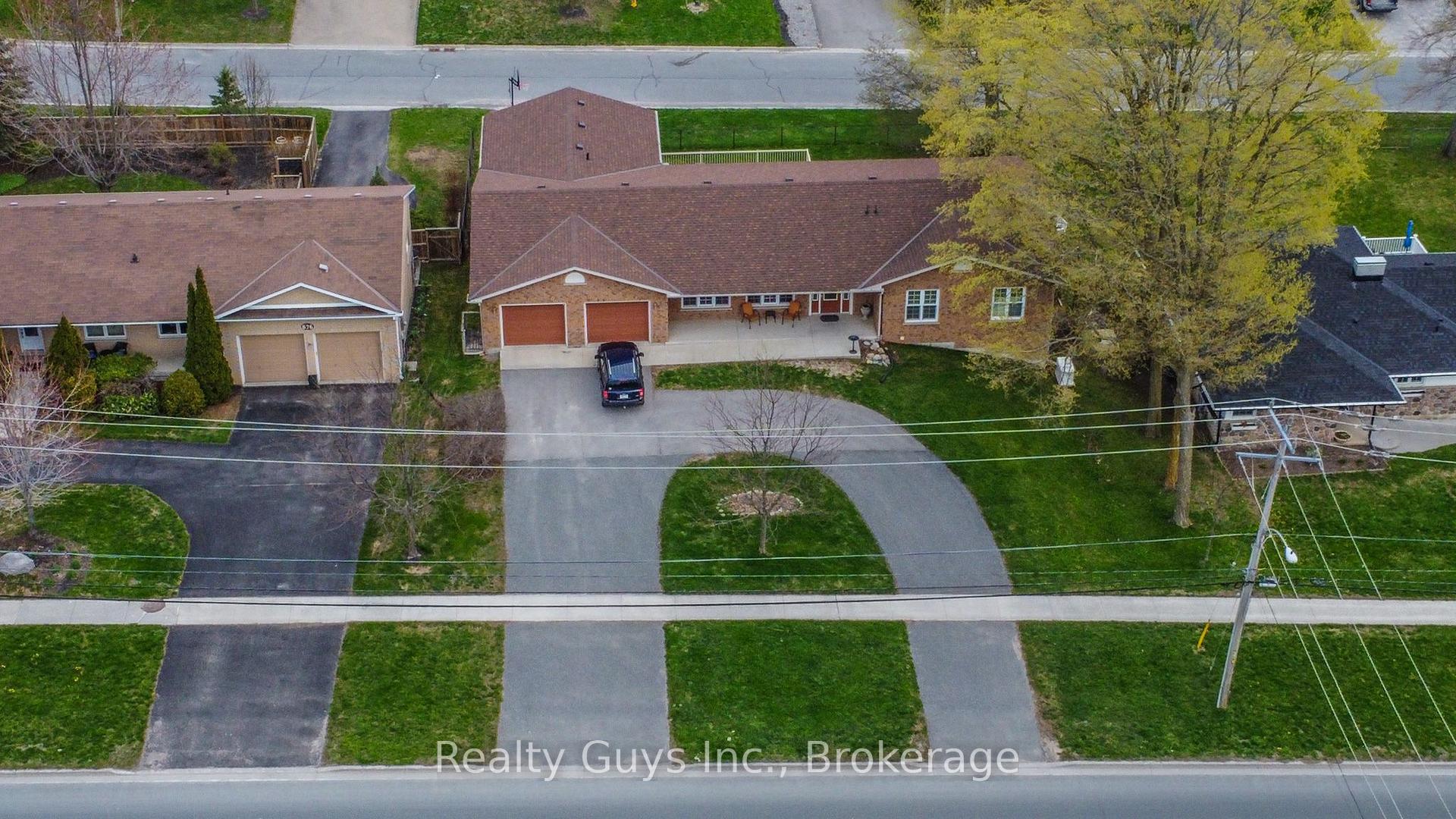 Photo 6 of 668 Brealey Drive, Peterborough, Otonabee Ward 1 — HOMEH