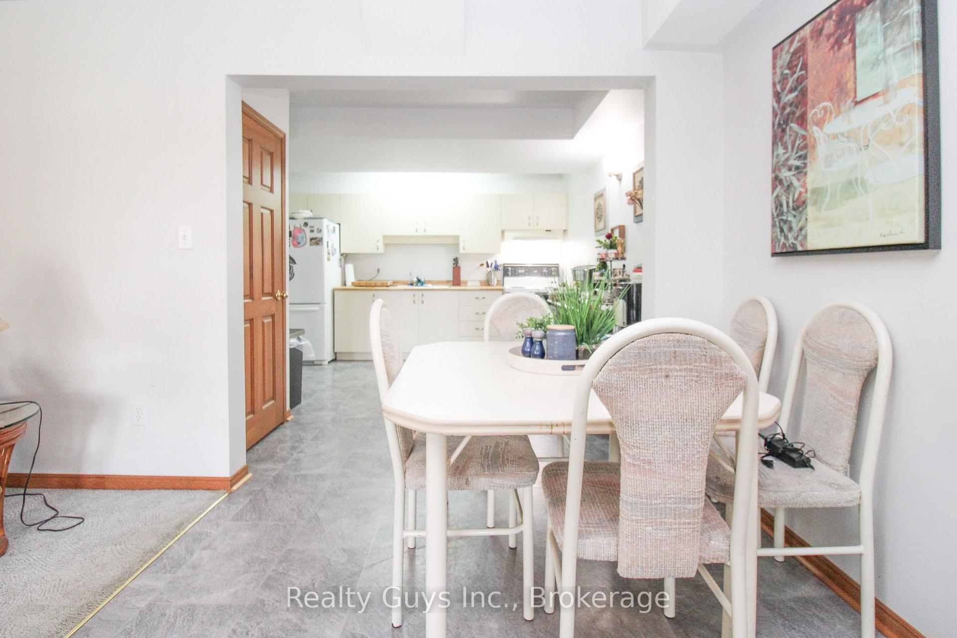 Photo 36 of 668 Brealey Drive, Peterborough, Otonabee Ward 1 — HOMEH