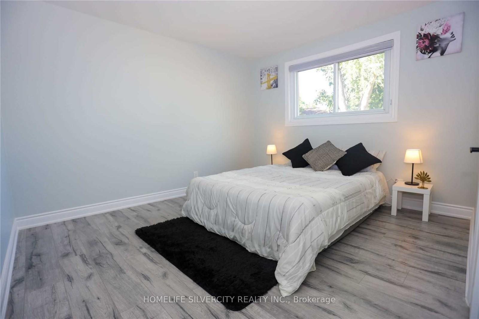 Photo 7 of 169 Folkstone Crescent, Brampton, Southgate — HOMEH