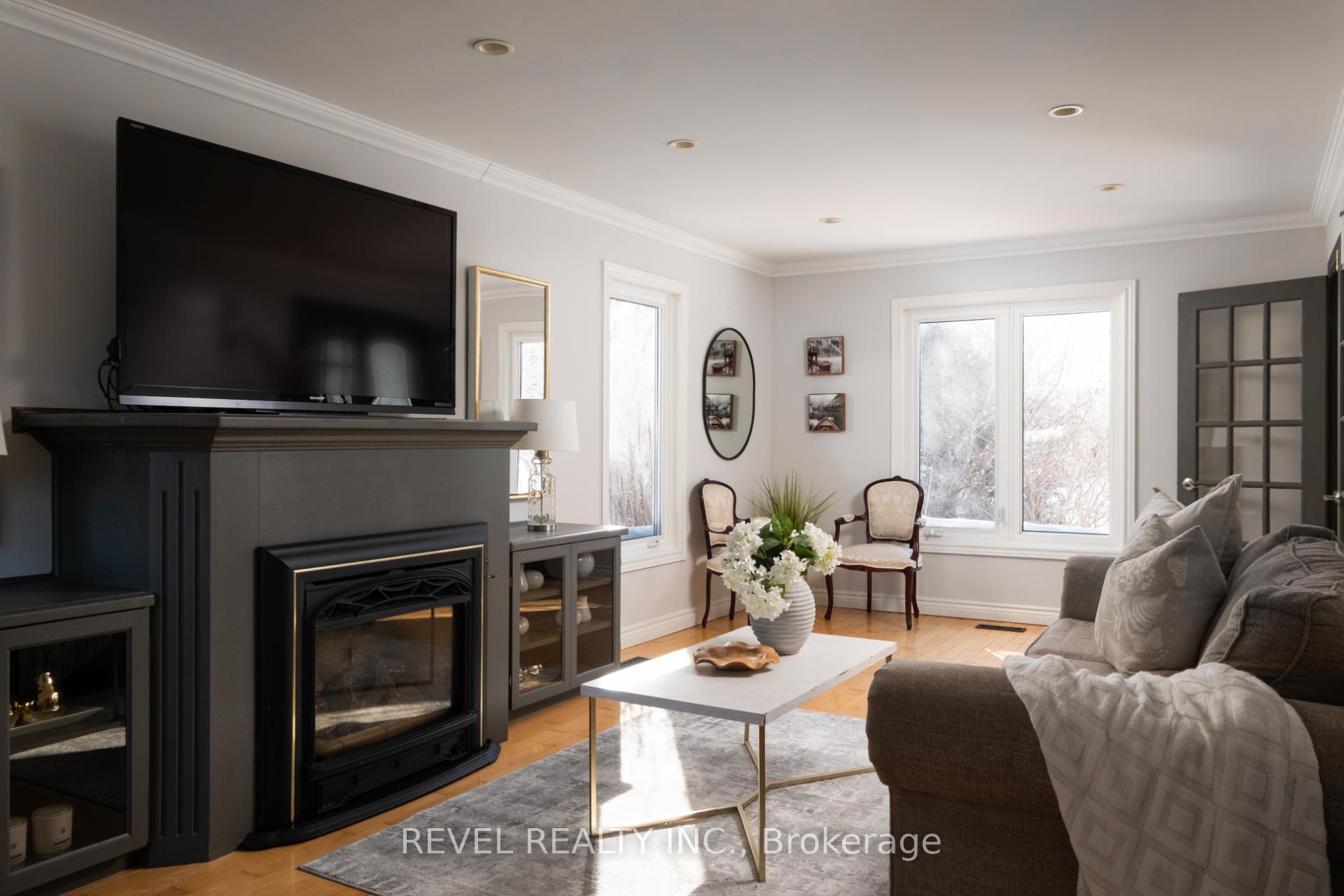 Photo 5 of 14227 Trafalgar Road, Halton Hills, Rural Halton Hills — HOMEH