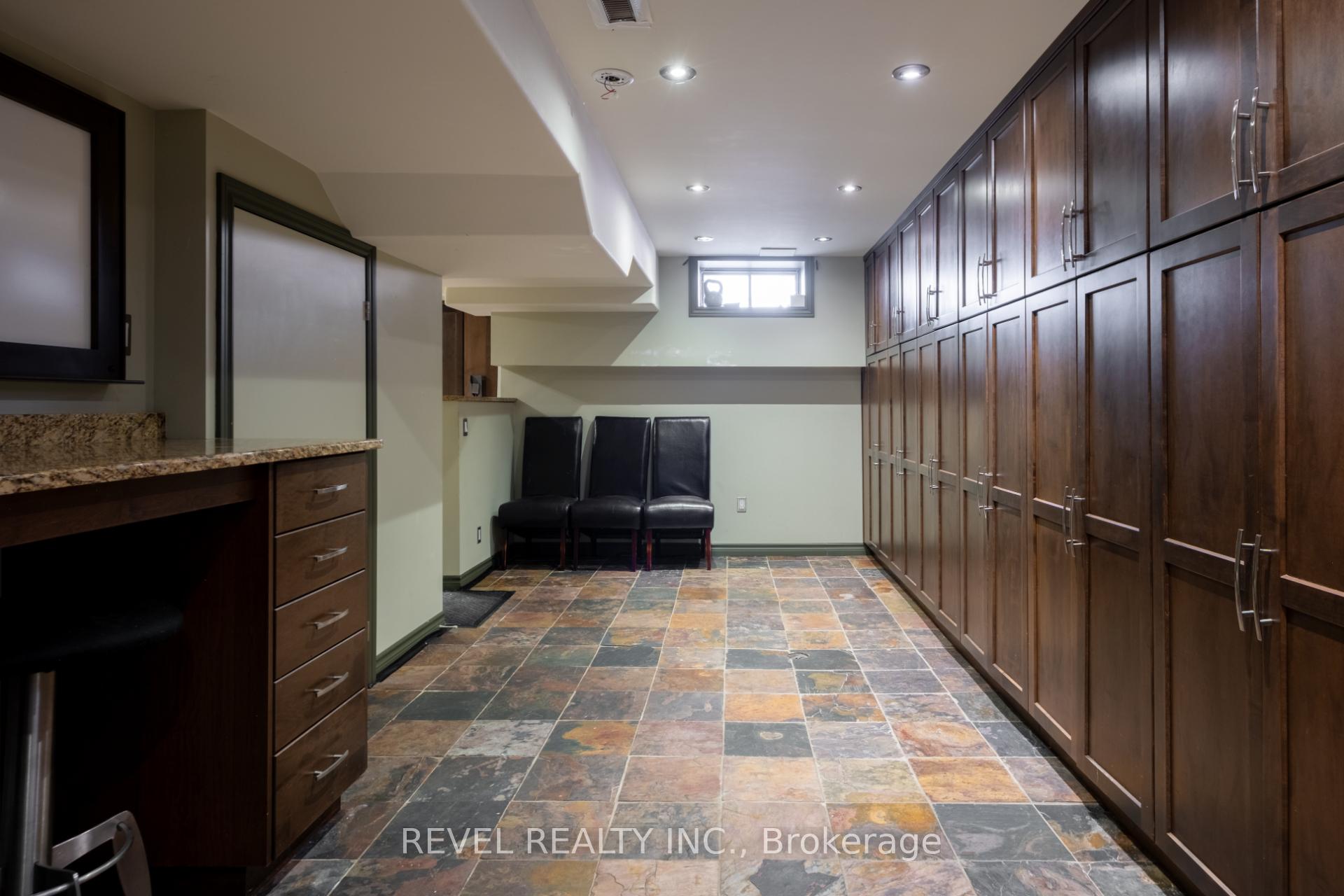 Photo 23 of 14227 Trafalgar Road, Halton Hills, Rural Halton Hills — HOMEH
