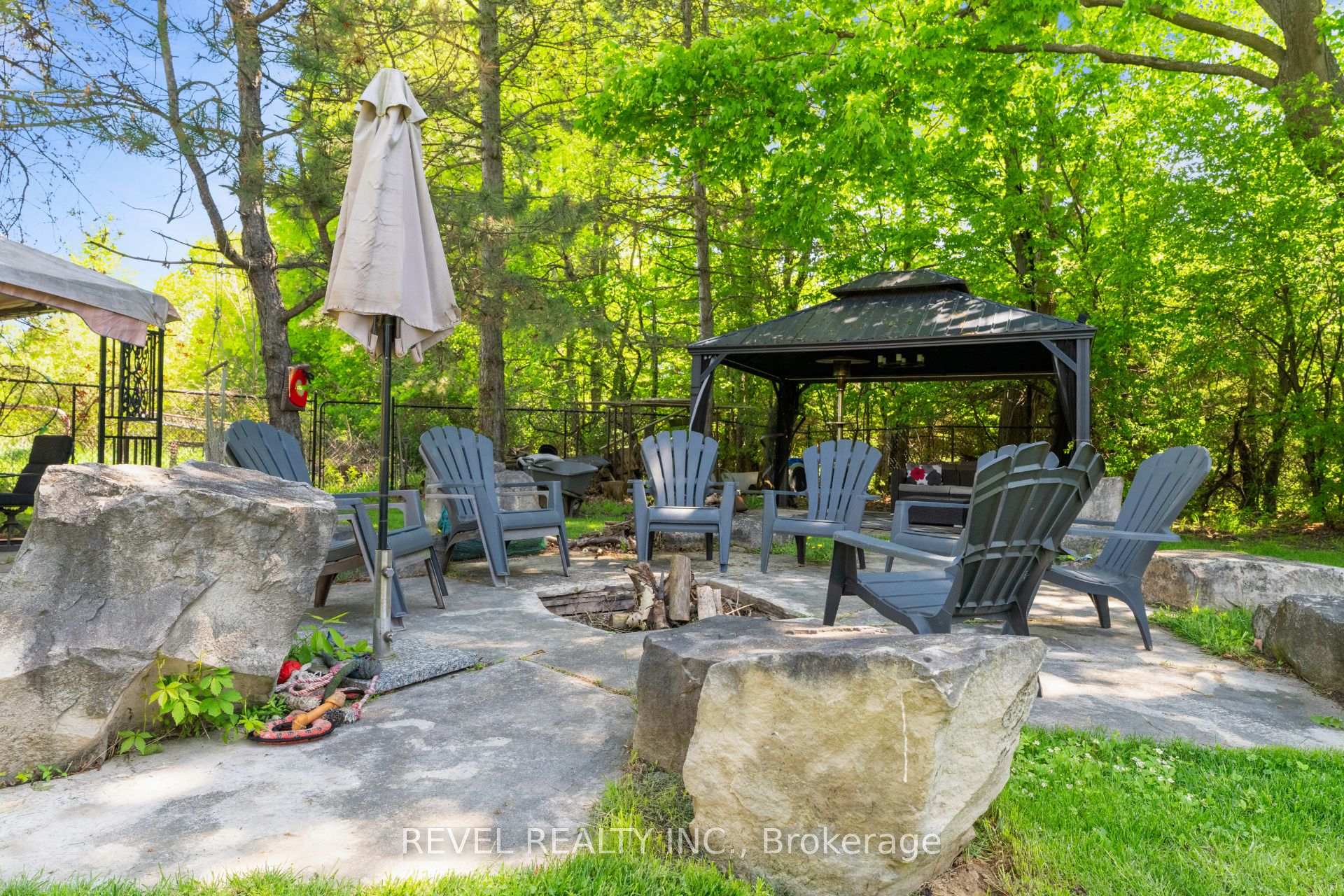 Photo 31 of 14227 Trafalgar Road, Halton Hills, Rural Halton Hills — HOMEH