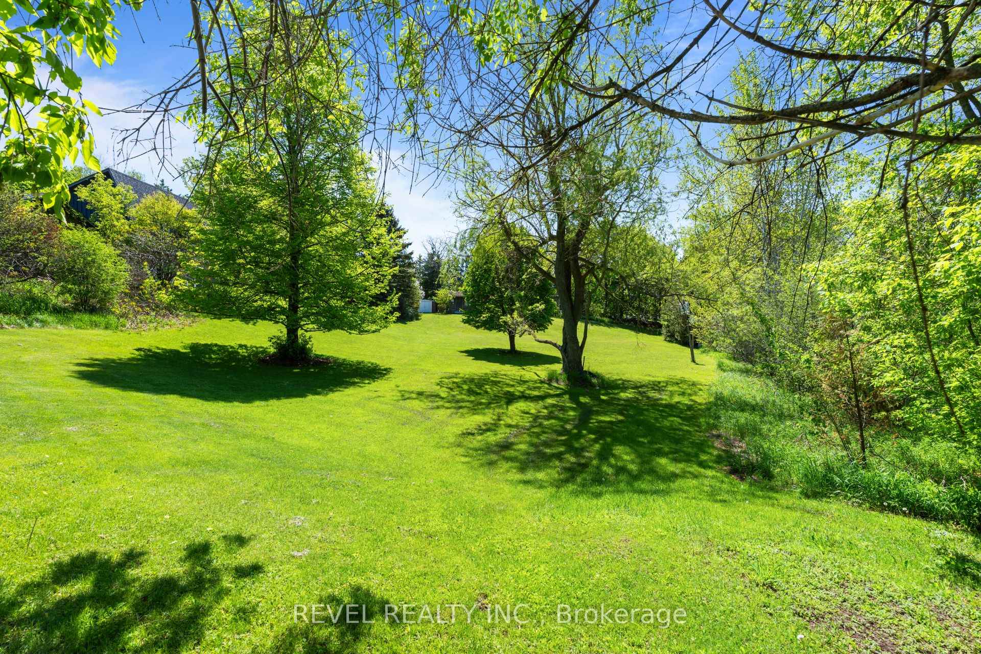 Photo 33 of 14227 Trafalgar Road, Halton Hills, Rural Halton Hills — HOMEH