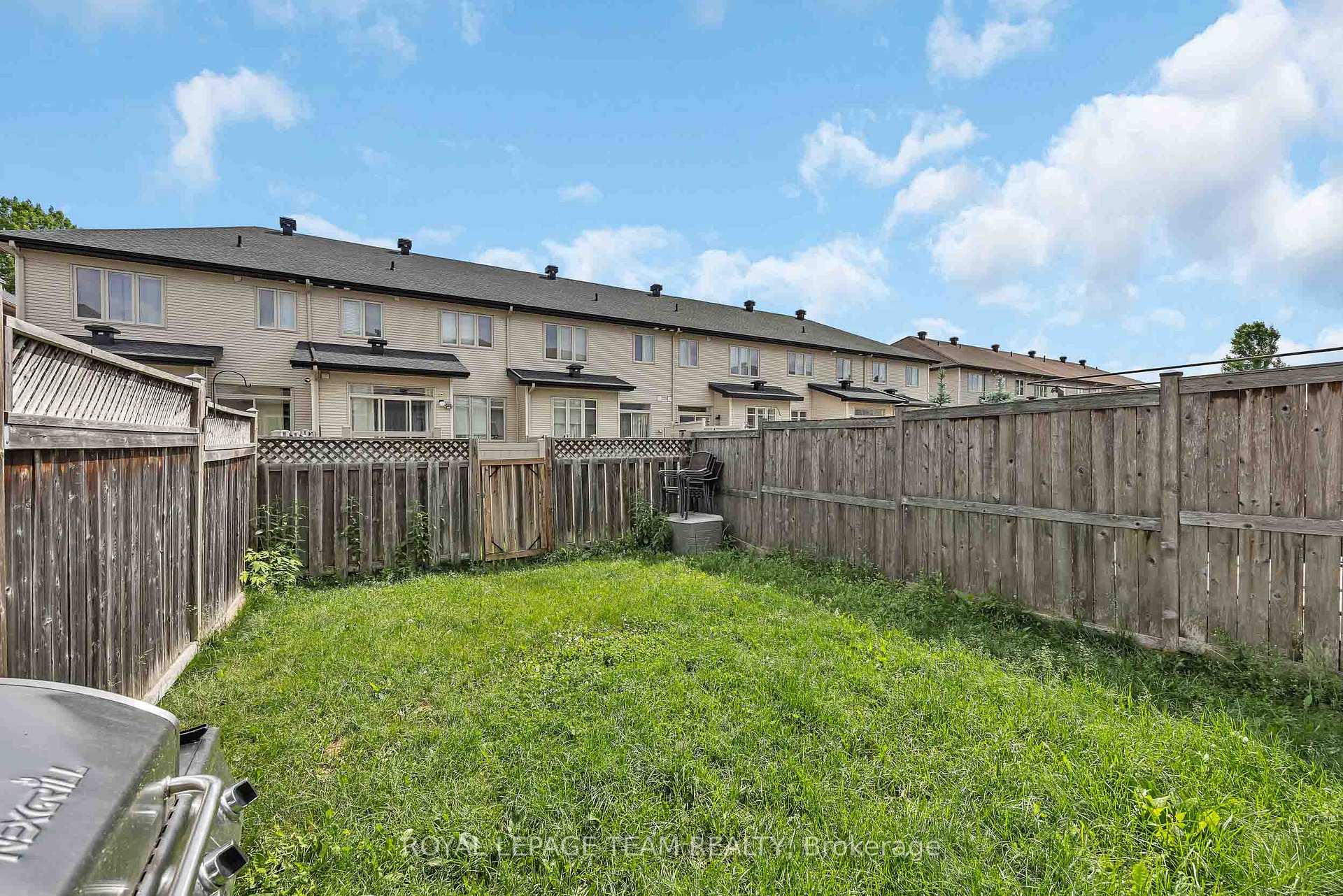 Photo 10 of 415 Arncliffe Avenue, Ottawa, Kanata - Morgan's Grant/South March — HOMEH