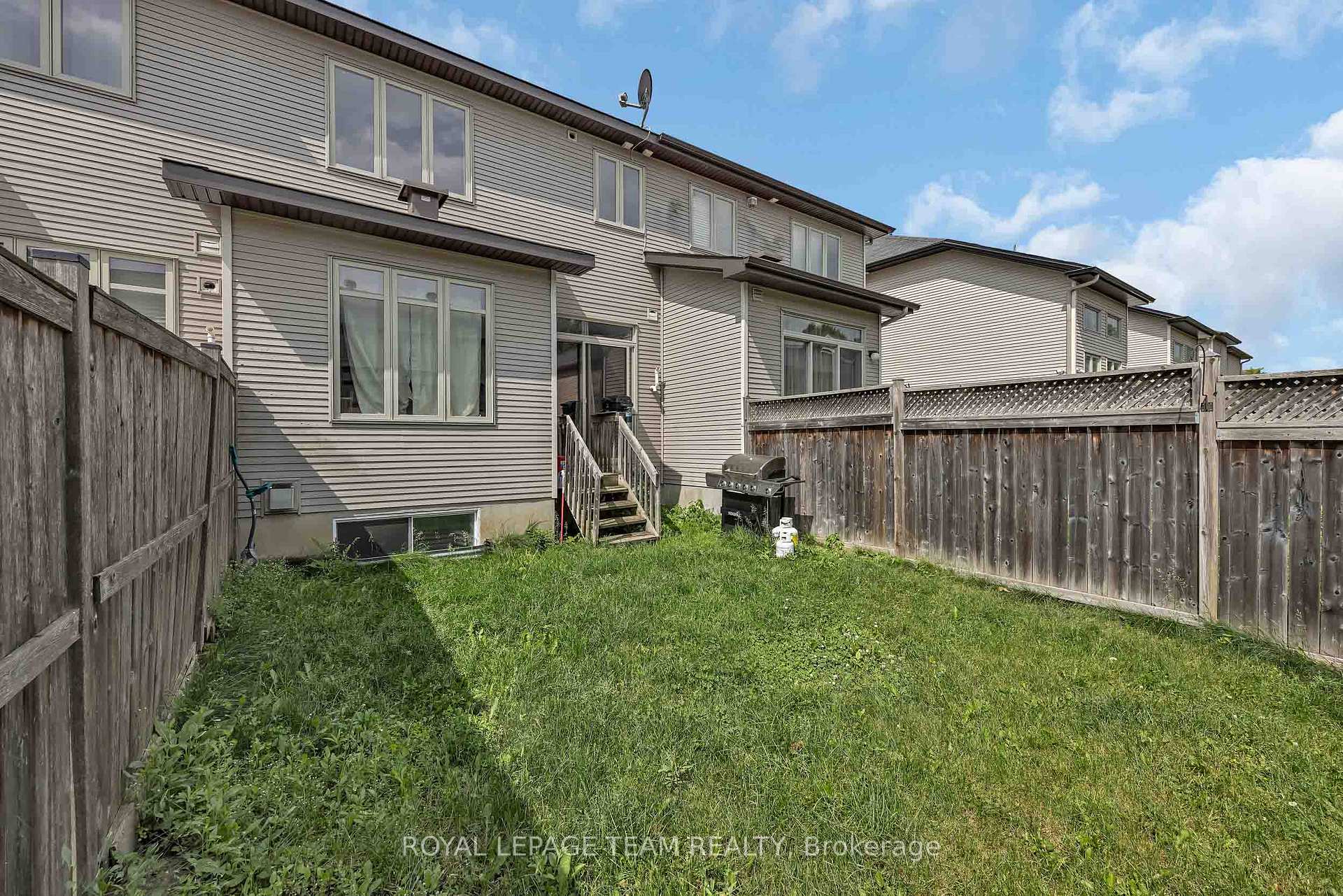 Photo 12 of 415 Arncliffe Avenue, Ottawa, Kanata - Morgan's Grant/South March — HOMEH