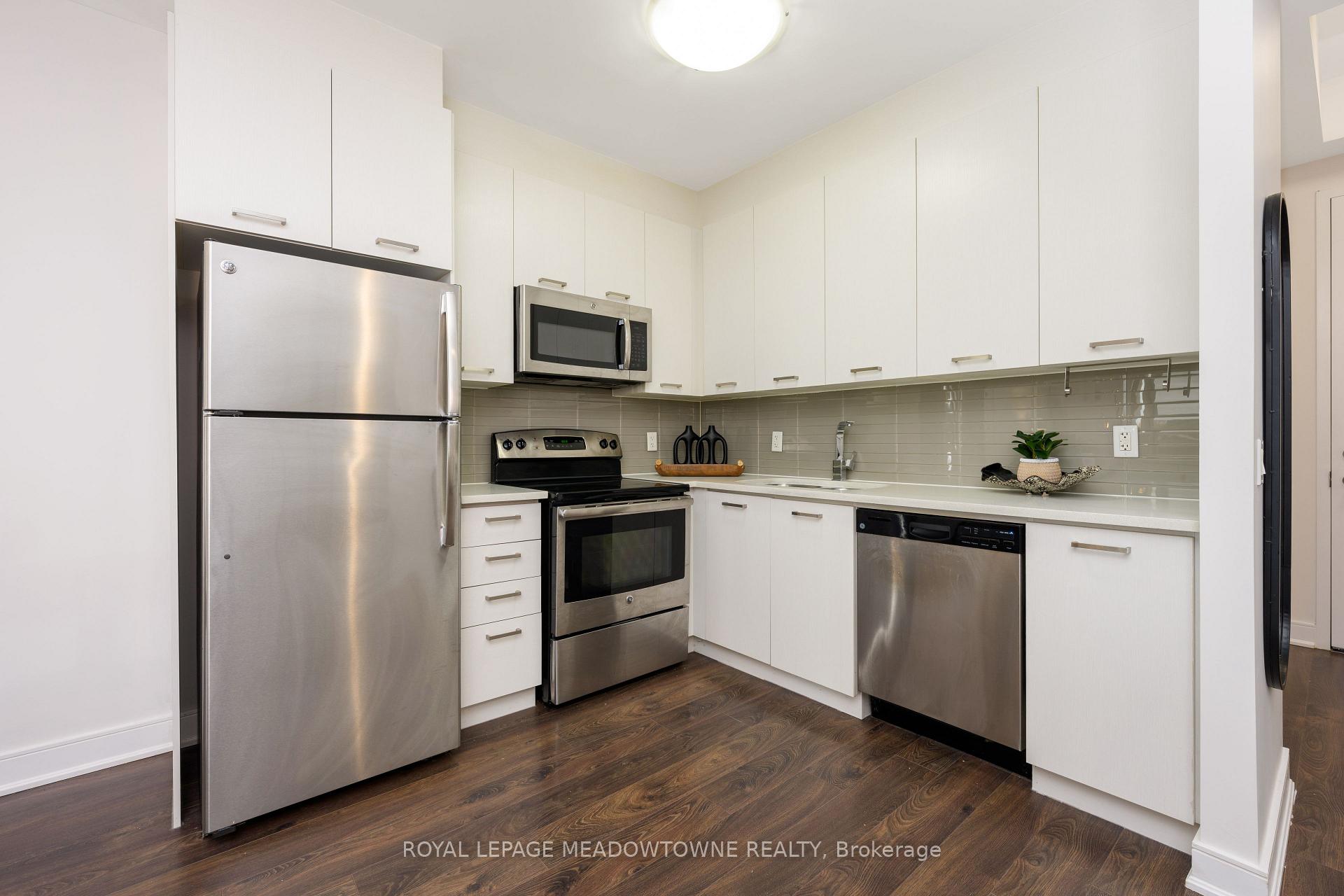 Photo 14 of Unit 505, 150 Main Street W, Hamilton, Central — HOMEH