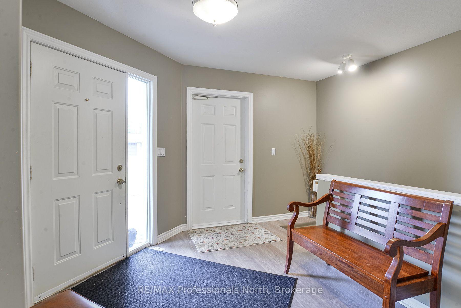 Photo 3 of 41 Killdeer Crescent, Bracebridge, Monck (Bracebridge) — HOMEH