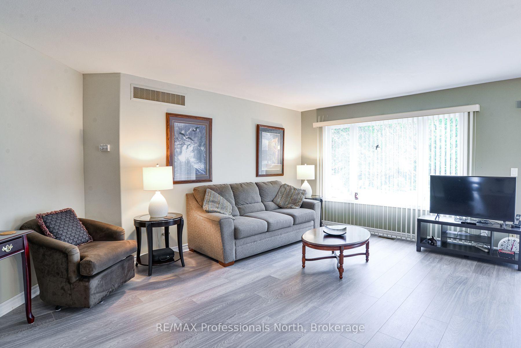 Photo 8 of 41 Killdeer Crescent, Bracebridge, Monck (Bracebridge) — HOMEH