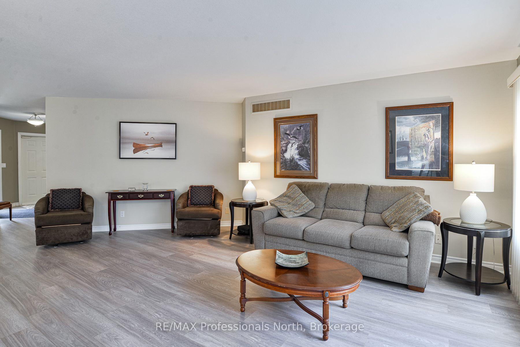 Photo 9 of 41 Killdeer Crescent, Bracebridge, Monck (Bracebridge) — HOMEH