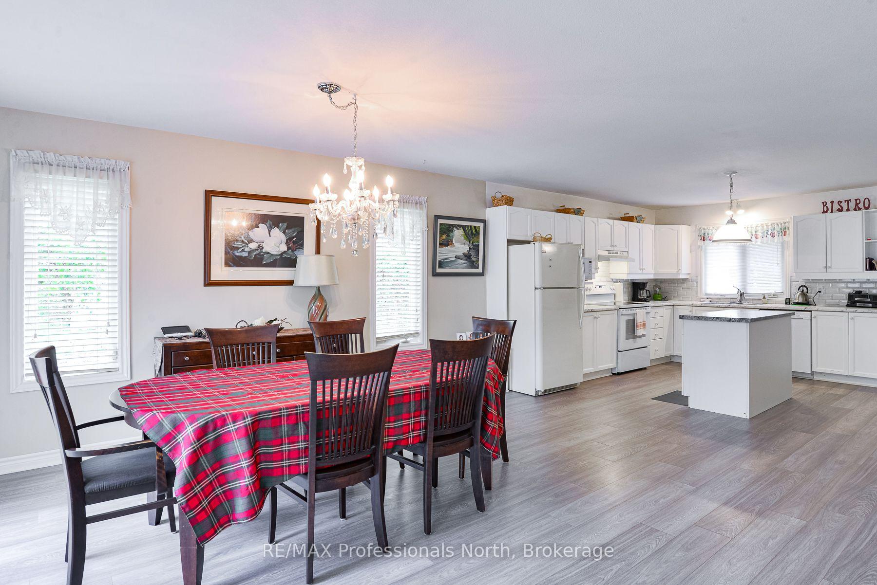 Photo 10 of 41 Killdeer Crescent, Bracebridge, Monck (Bracebridge) — HOMEH