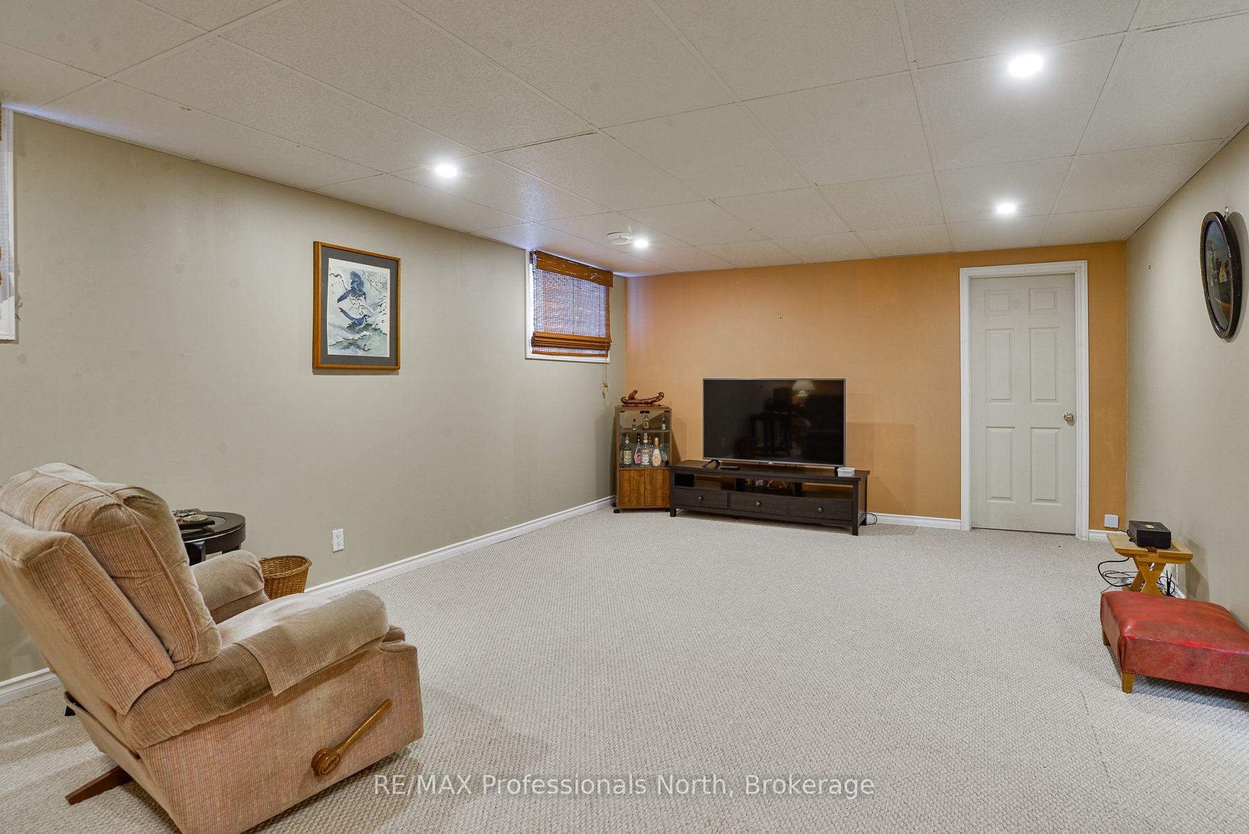 Photo 15 of 41 Killdeer Crescent, Bracebridge, Monck (Bracebridge) — HOMEH