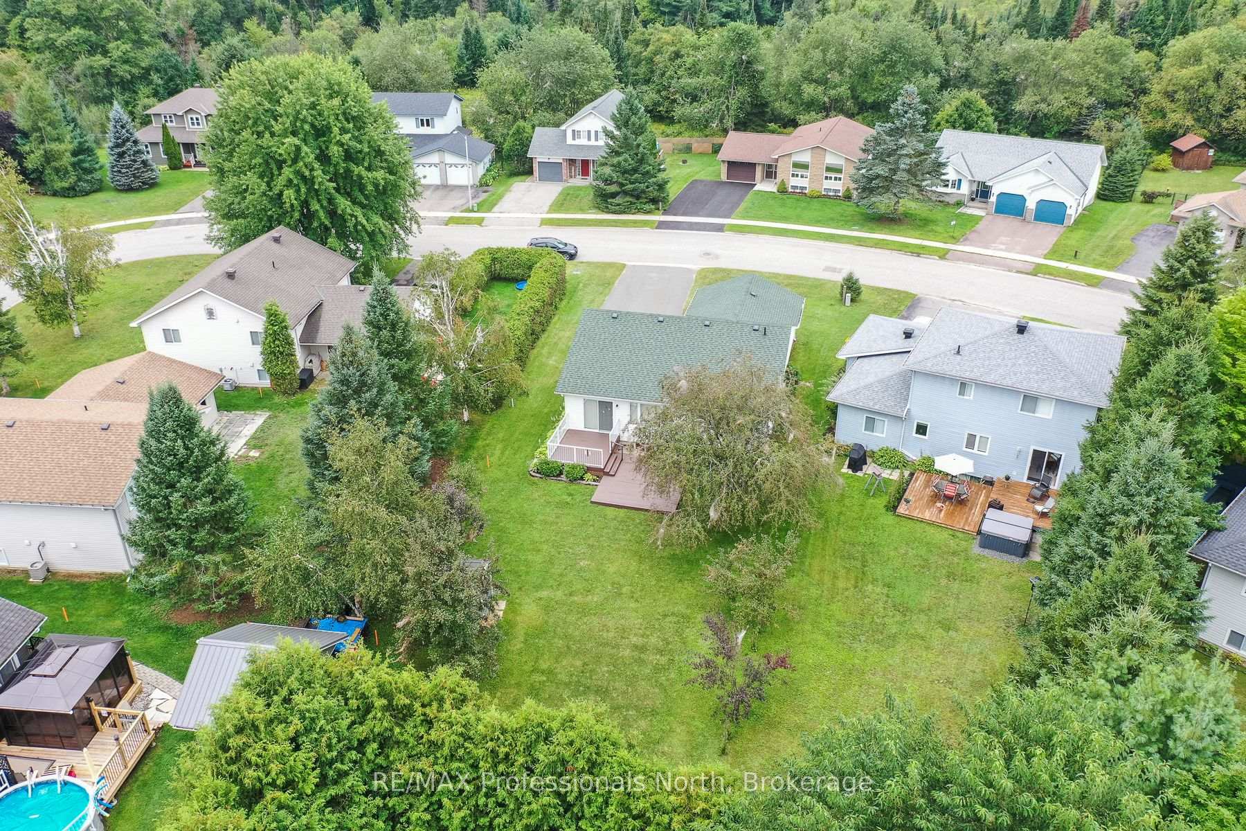 Photo 24 of 41 Killdeer Crescent, Bracebridge, Monck (Bracebridge) — HOMEH