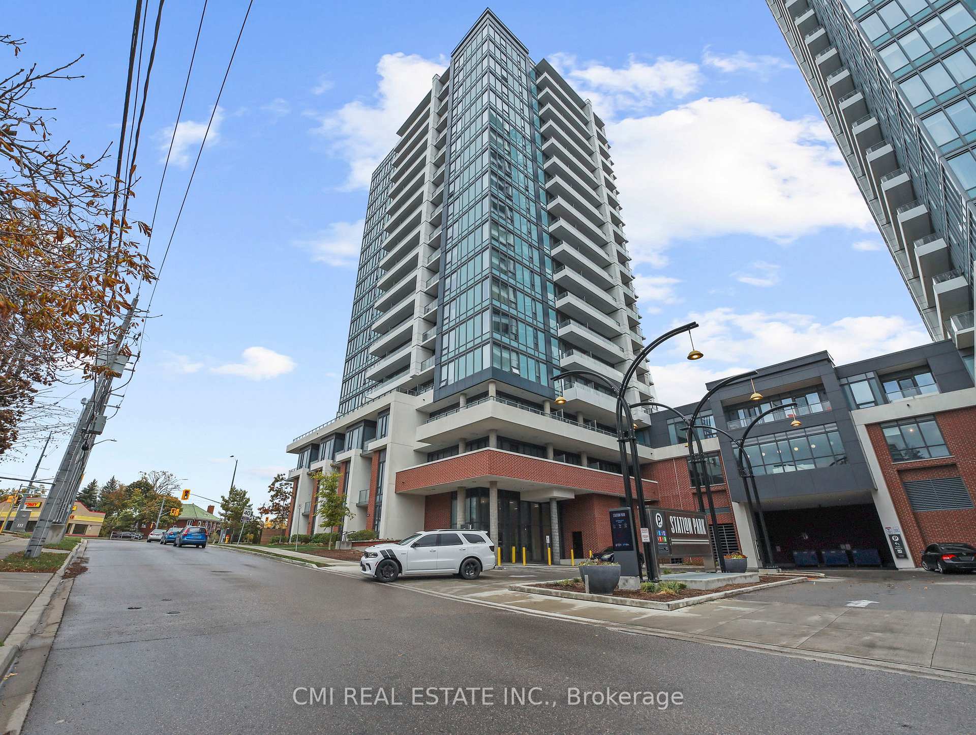 Photo of Unit 411, 5 Wellington Street S