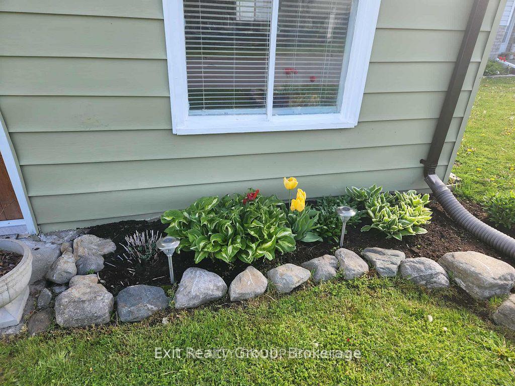 Photo 5 of 127 Leopold Street, Quinte West, Trenton Ward — HOMEH