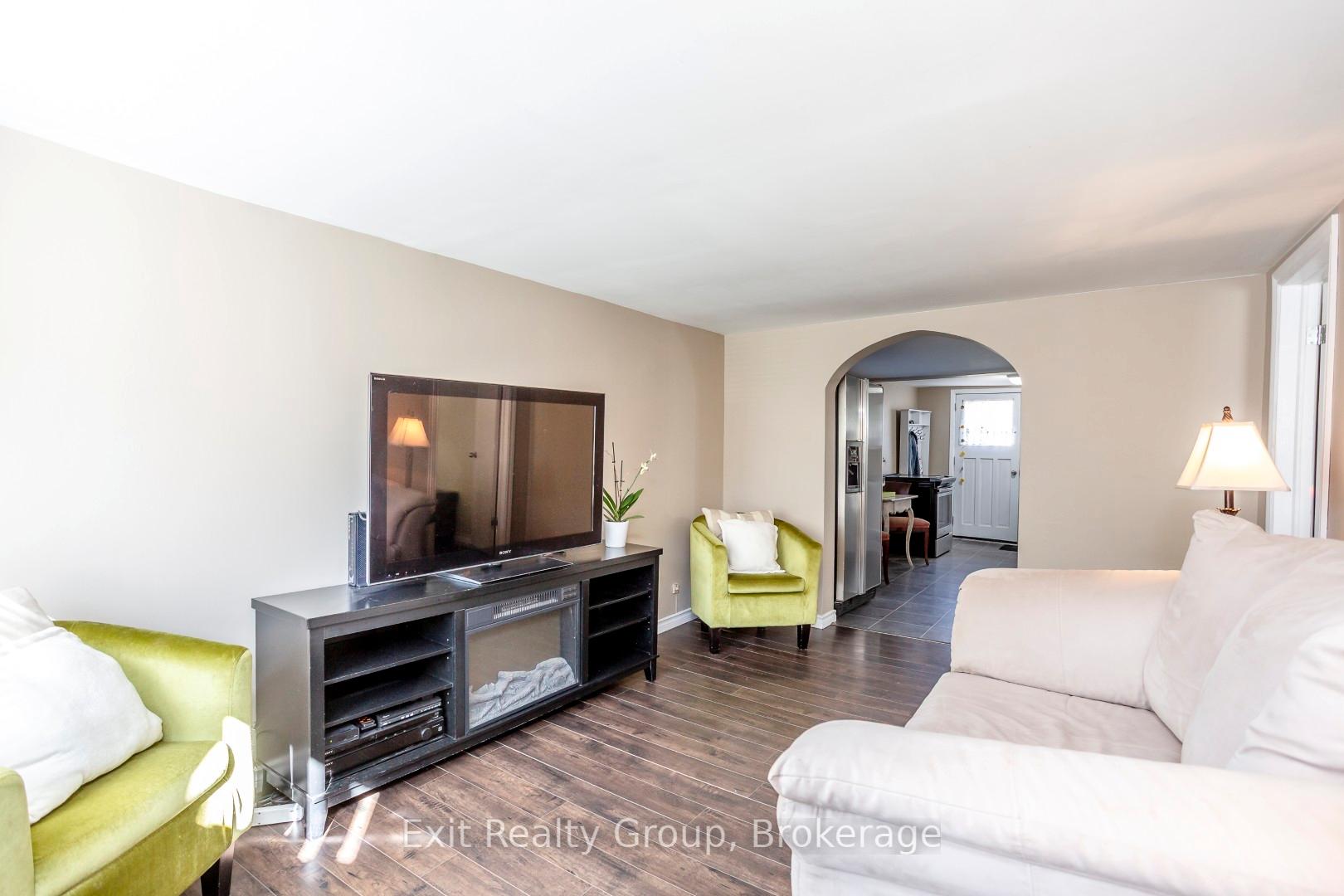 Photo 9 of 127 Leopold Street, Quinte West, Trenton Ward — HOMEH