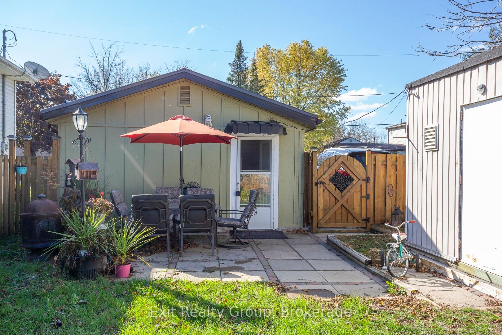 Photo 25 of 127 Leopold Street, Quinte West, Trenton Ward — HOMEH