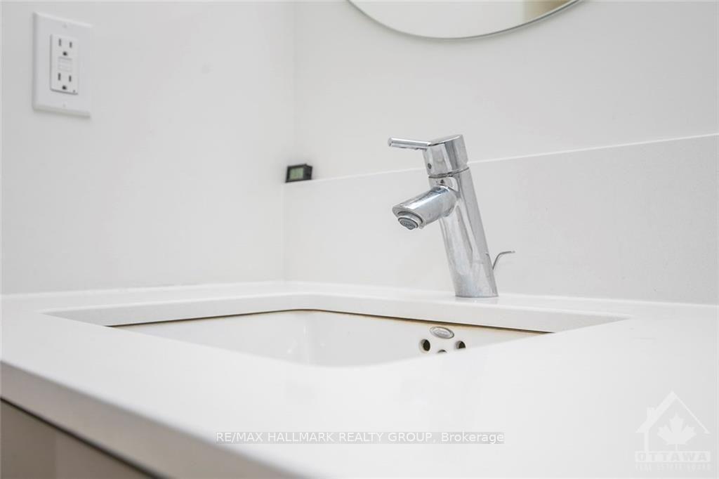 Photo 13 of Unit 905, 255 Bay Street, Ottawa, Ottawa Centre — HOMEH