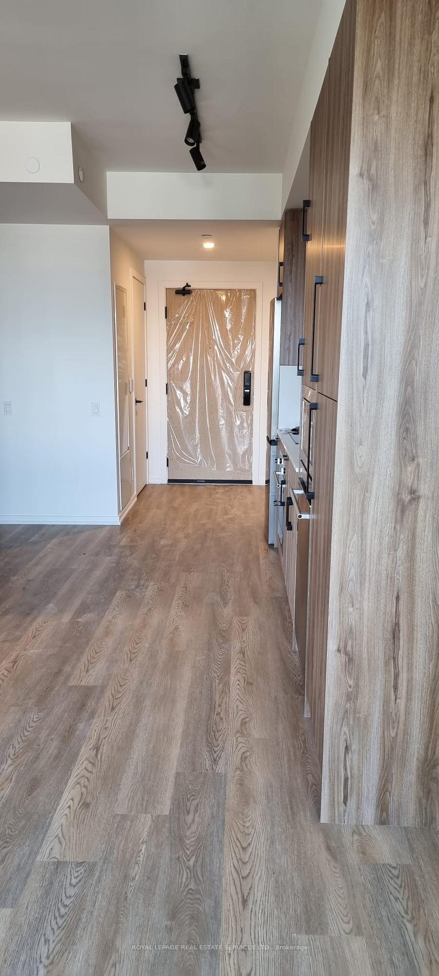 Front of Unit 1204, 109 Erskine Avenue