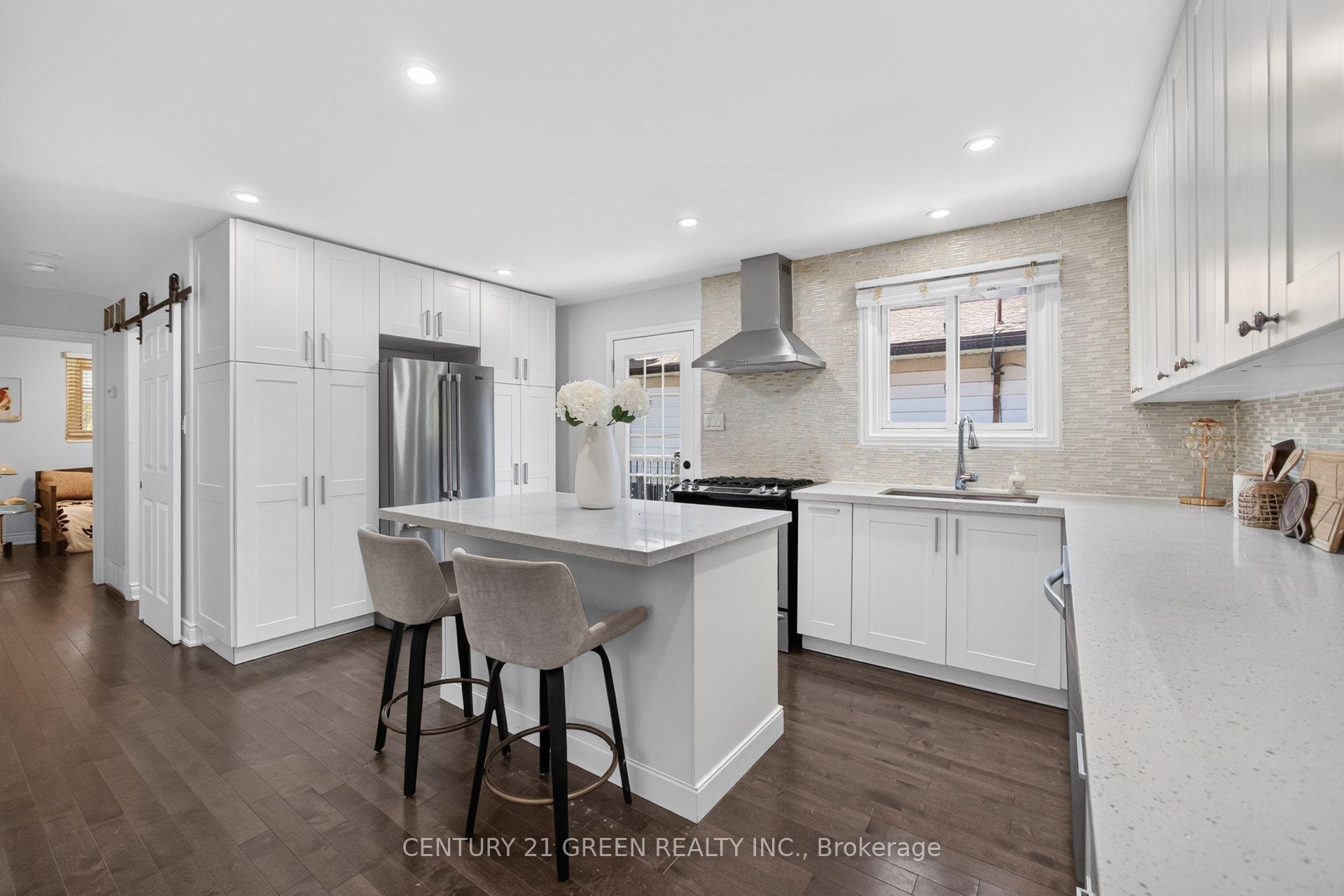 Photo 13 of 22 Quaker Crescent, Hamilton, Quinndale — HOMEH