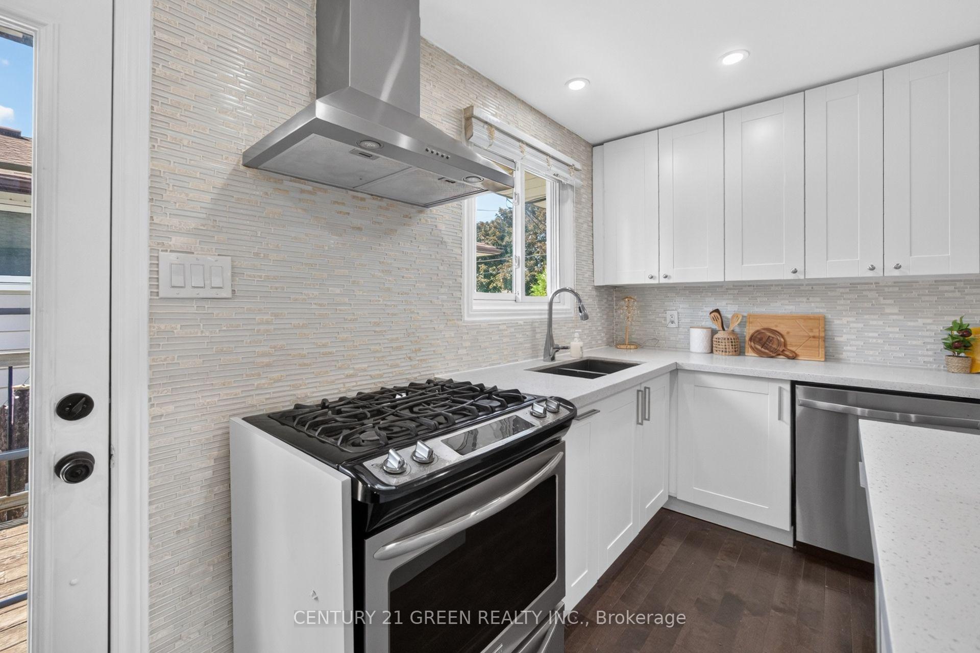 Photo 19 of 22 Quaker Crescent, Hamilton, Quinndale — HOMEH