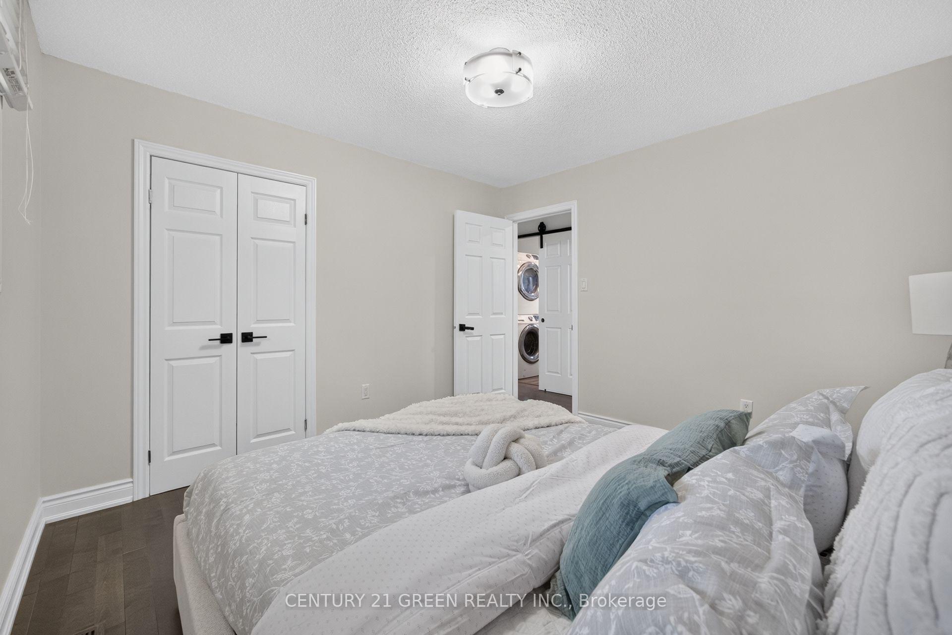 Photo 24 of 22 Quaker Crescent, Hamilton, Quinndale — HOMEH