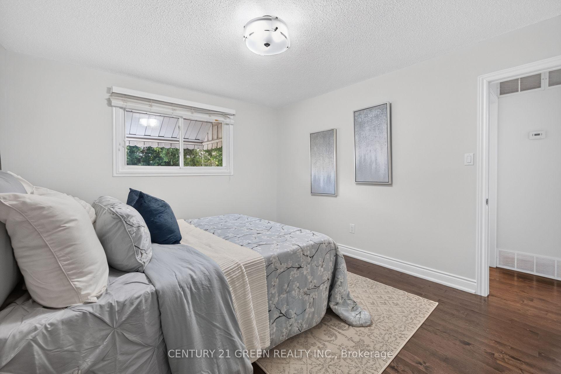 Photo 29 of 22 Quaker Crescent, Hamilton, Quinndale — HOMEH