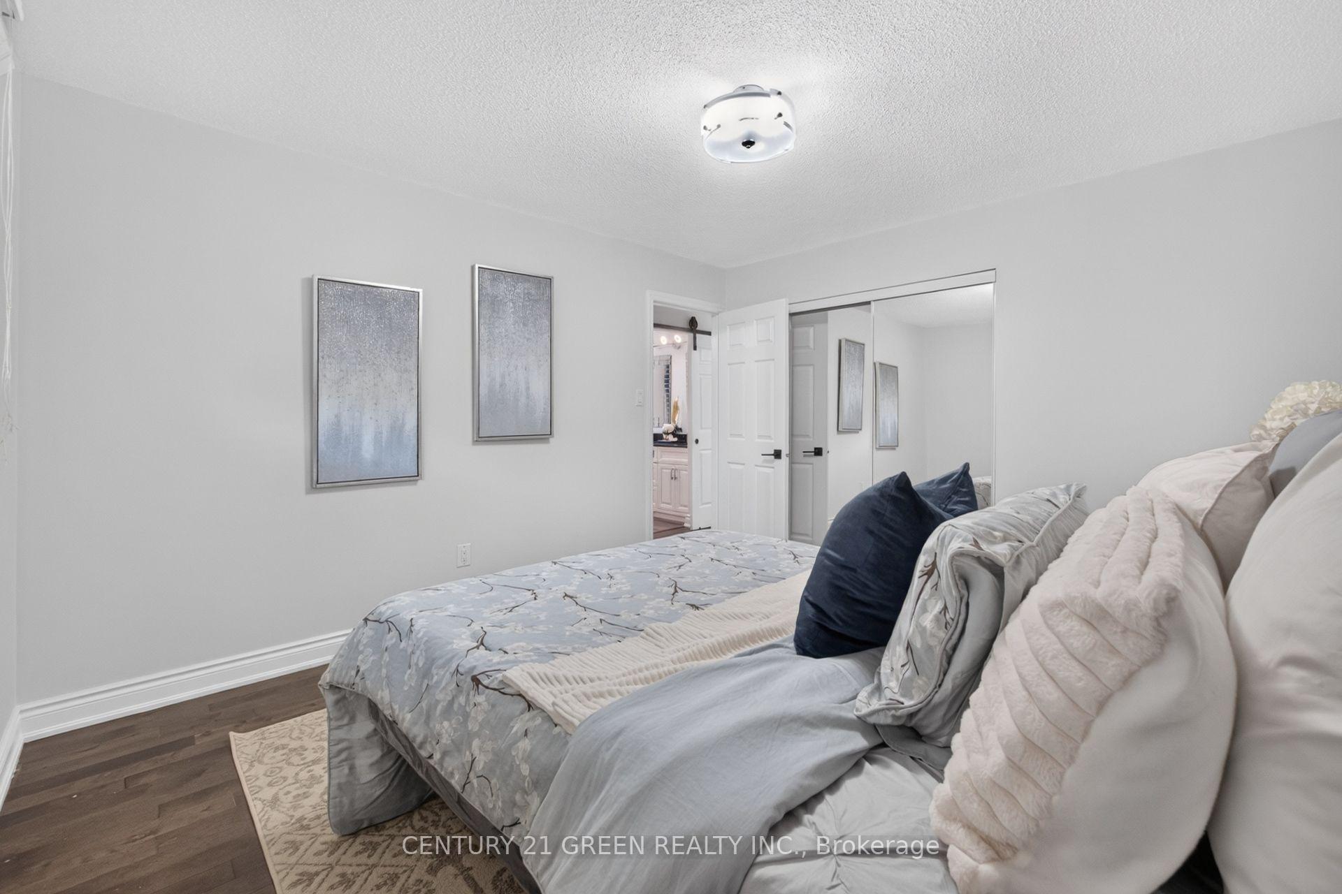 Photo 31 of 22 Quaker Crescent, Hamilton, Quinndale — HOMEH