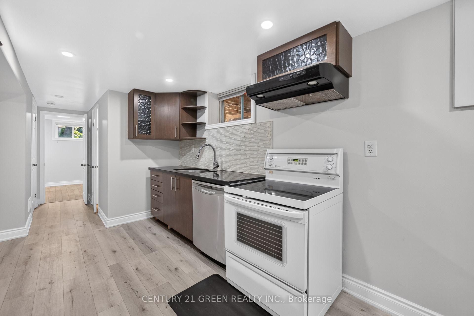 Photo 36 of 22 Quaker Crescent, Hamilton, Quinndale — HOMEH